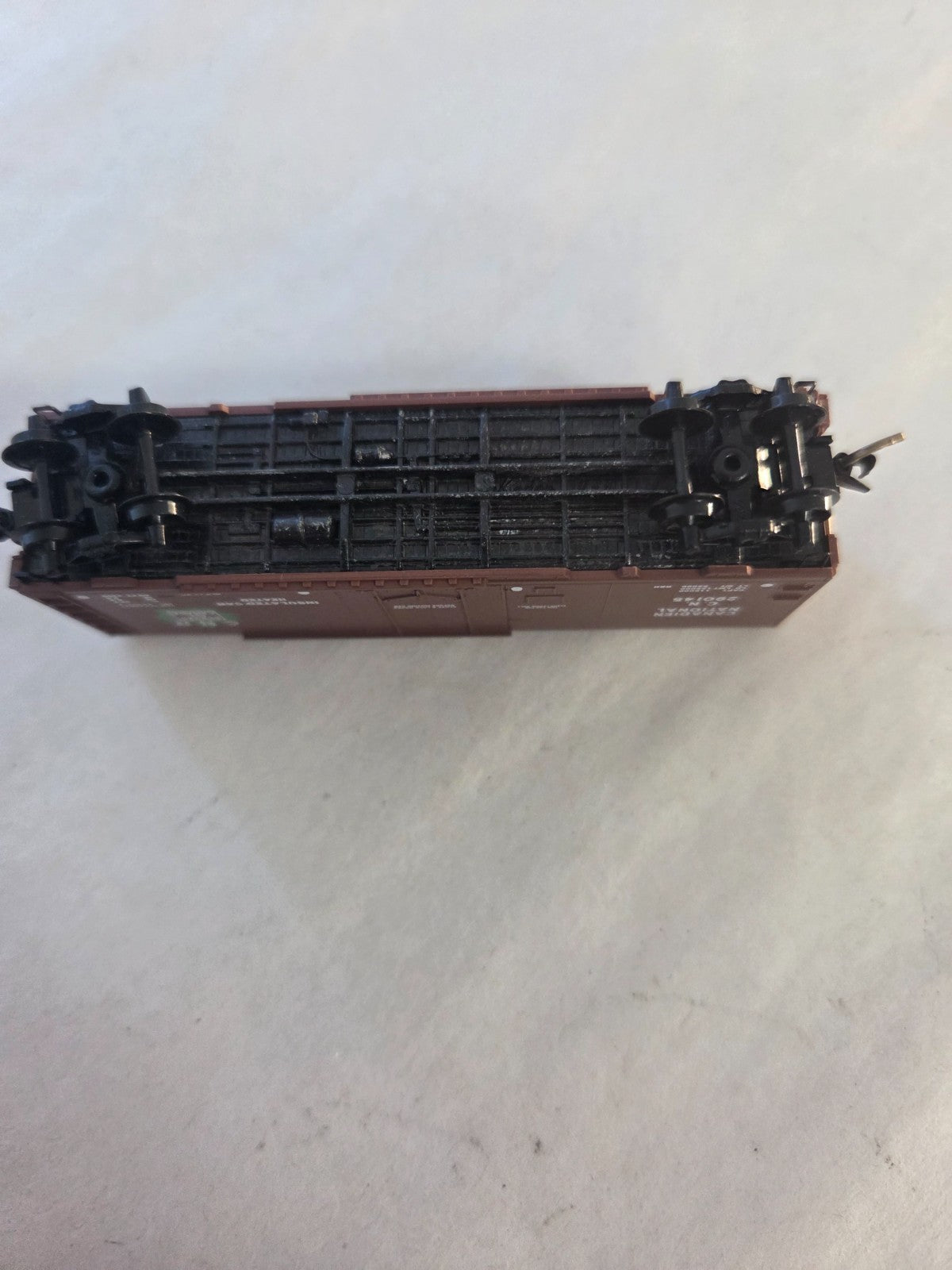 Micro-Trains #21120 N Scale 40' Standard Boxcar "Canadian National 290145"5