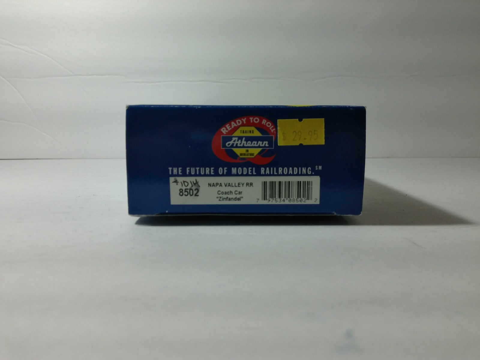 Athearn 8502 HO Scale Napa Valley RR Coach Car Zinfandel #10143
