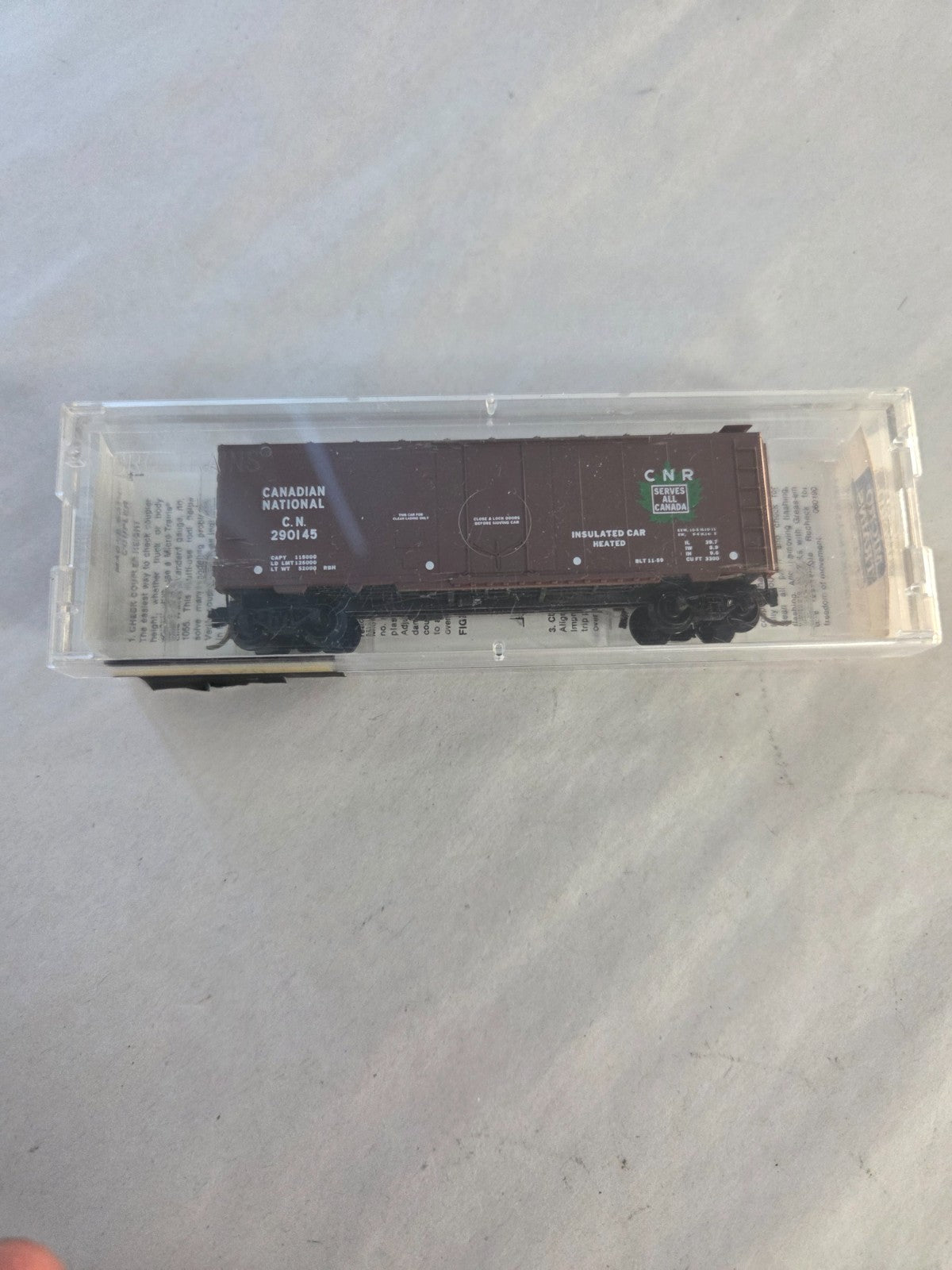 Micro-Trains #21120 N Scale 40' Standard Boxcar "Canadian National 290145"1