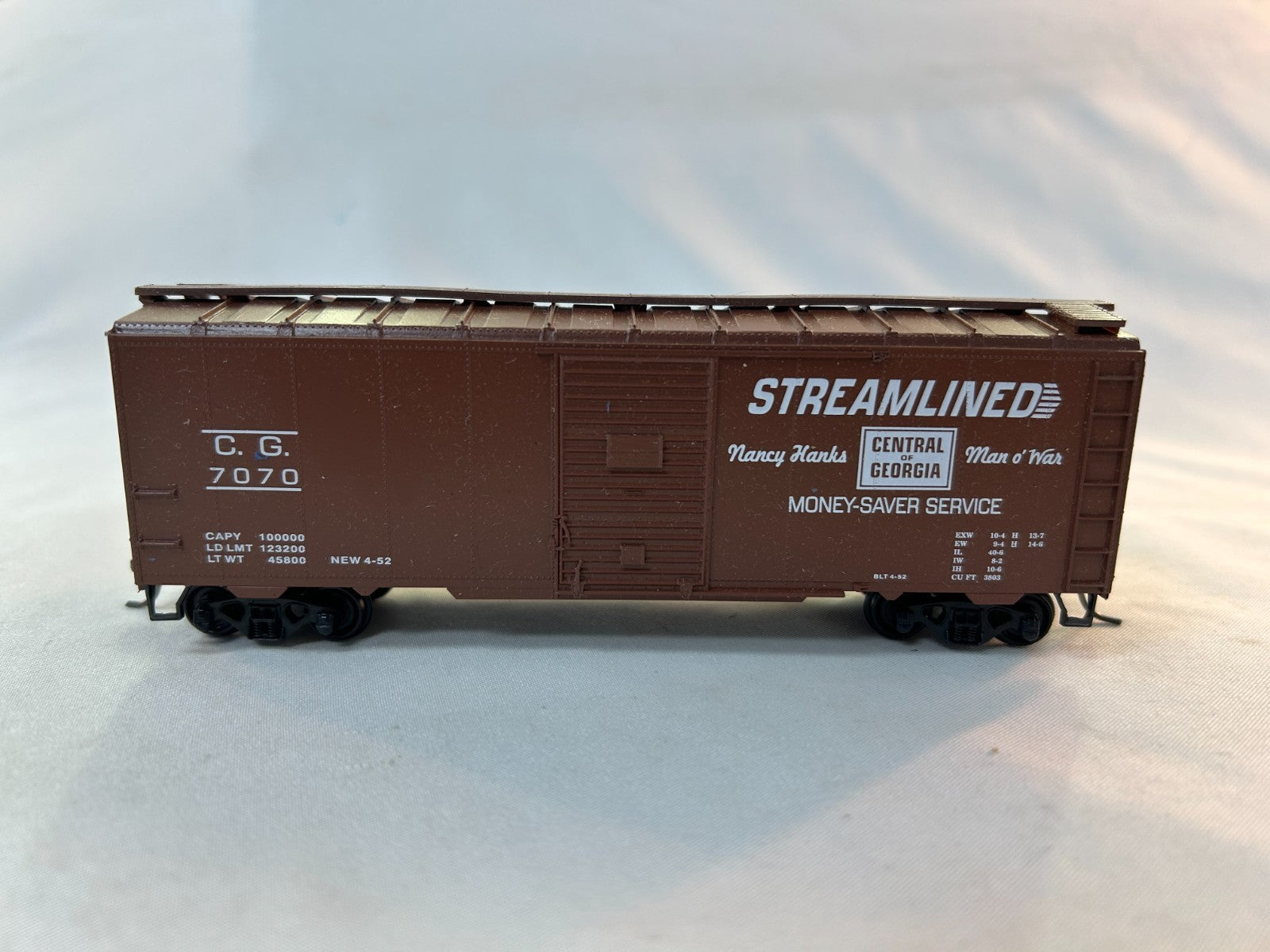 Roundhouse Products 10601 HO Scale 40' AAR Boxcar, Central of Georgia #70700