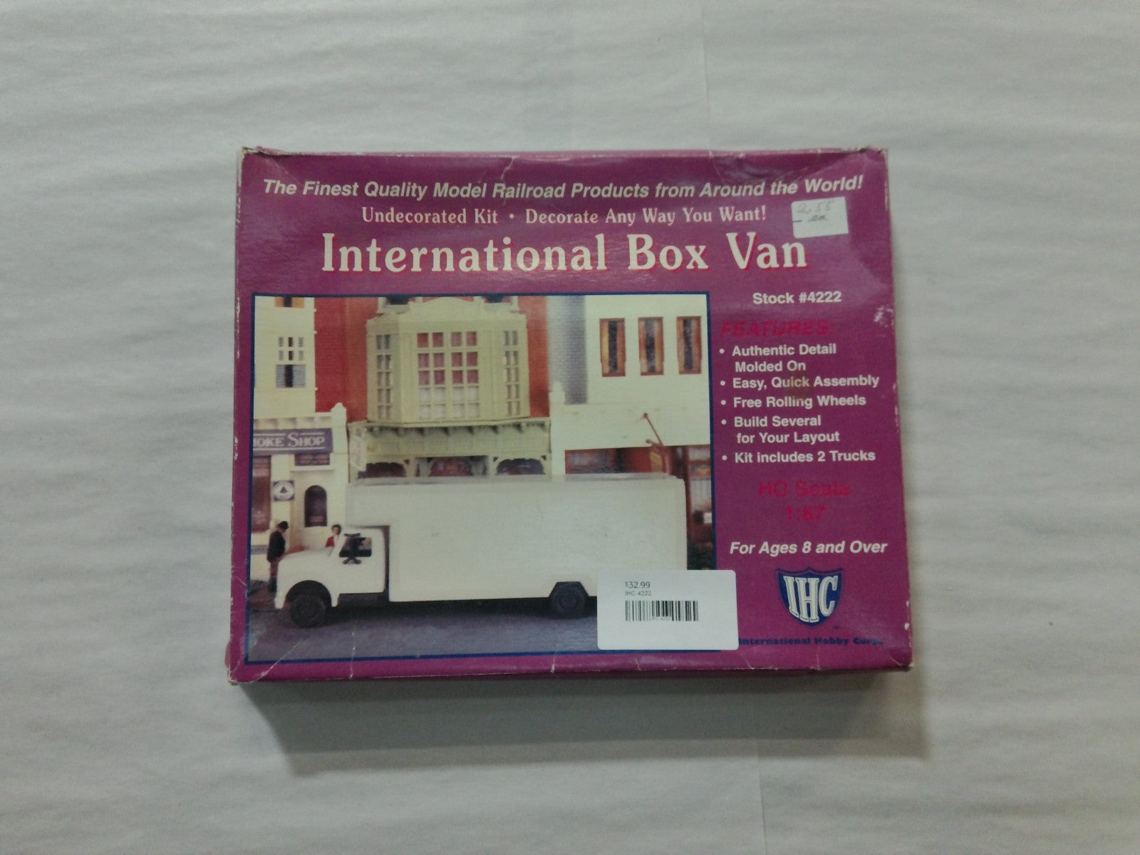 International Hobby Corp 4222 HO Scale International Box Van0