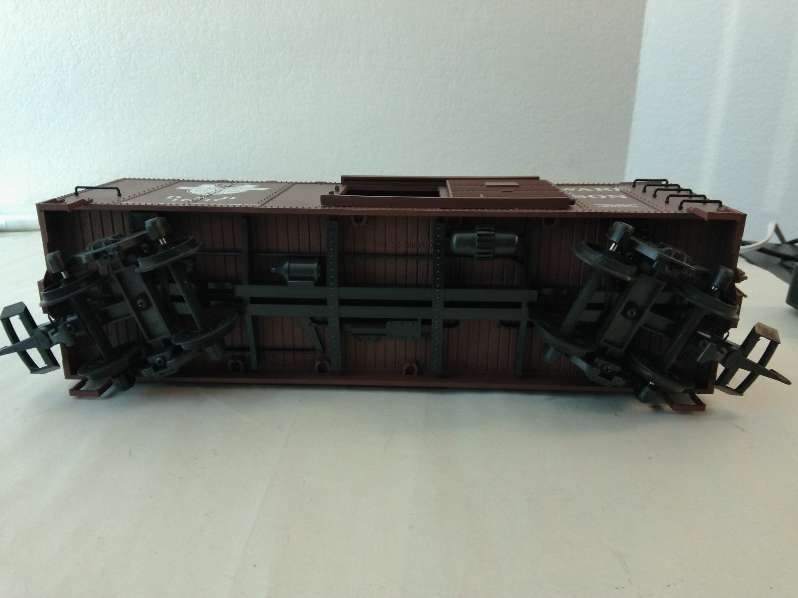 USA Trains R19107C G Scale Steel Box Car Delaware & Hudson #179477