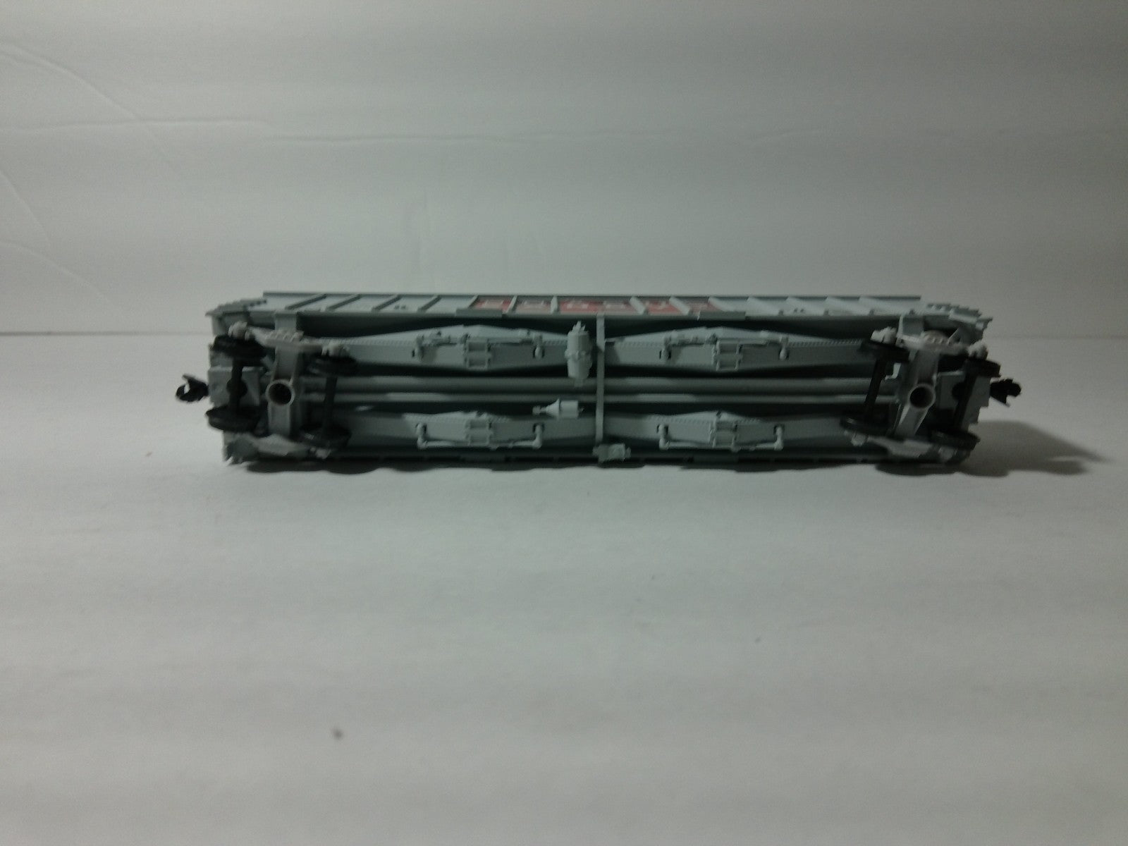Walthers 910-7209 HO Scale 50' 2-Bay Airslide Hopper Brach's Candy GACX #474767