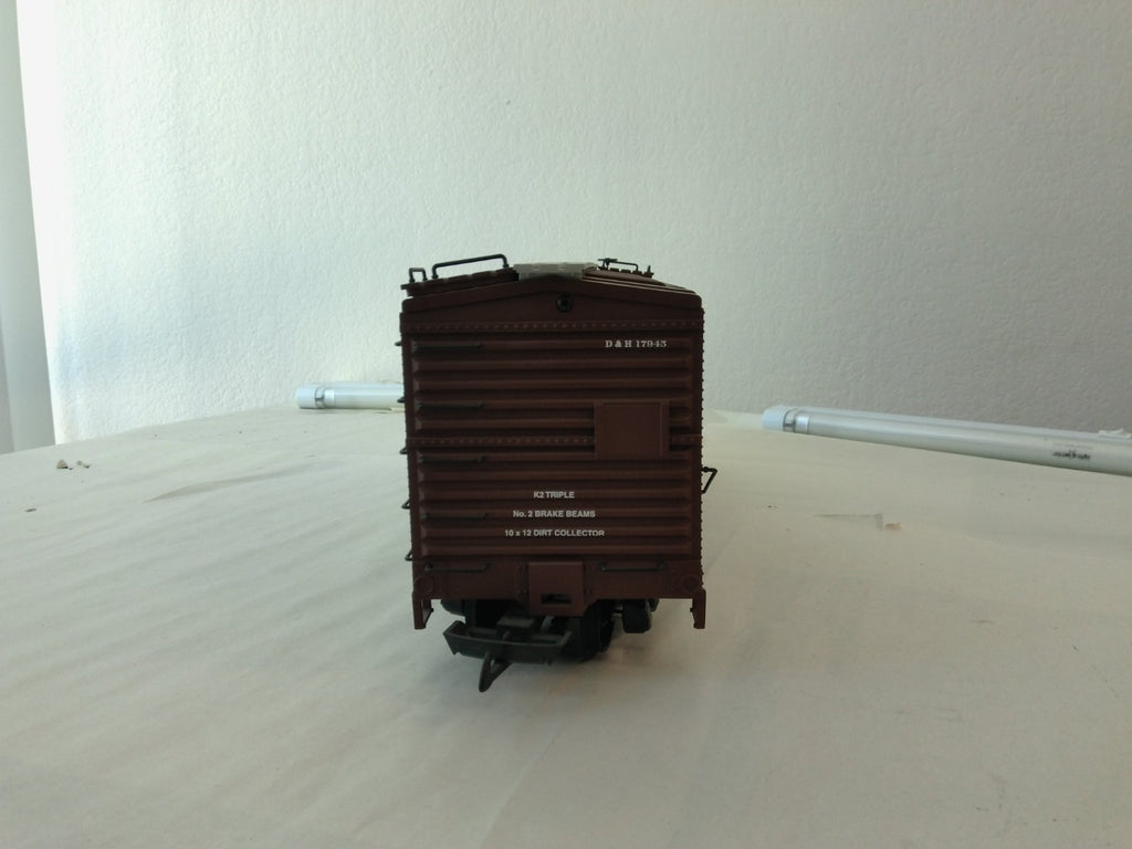 USA Trains R19107A G Scale Steel Box Car Delaware & Hudson #179456