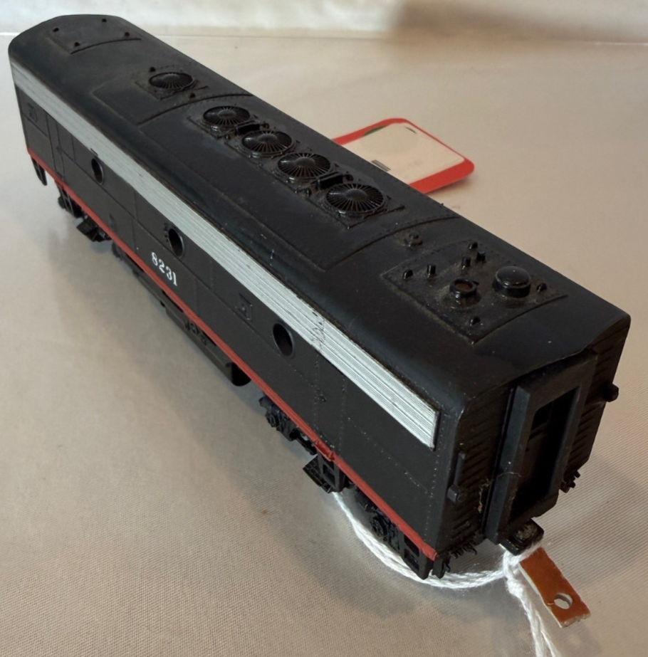 HO Scale DC #8231 Train Car - Unknown Brand2