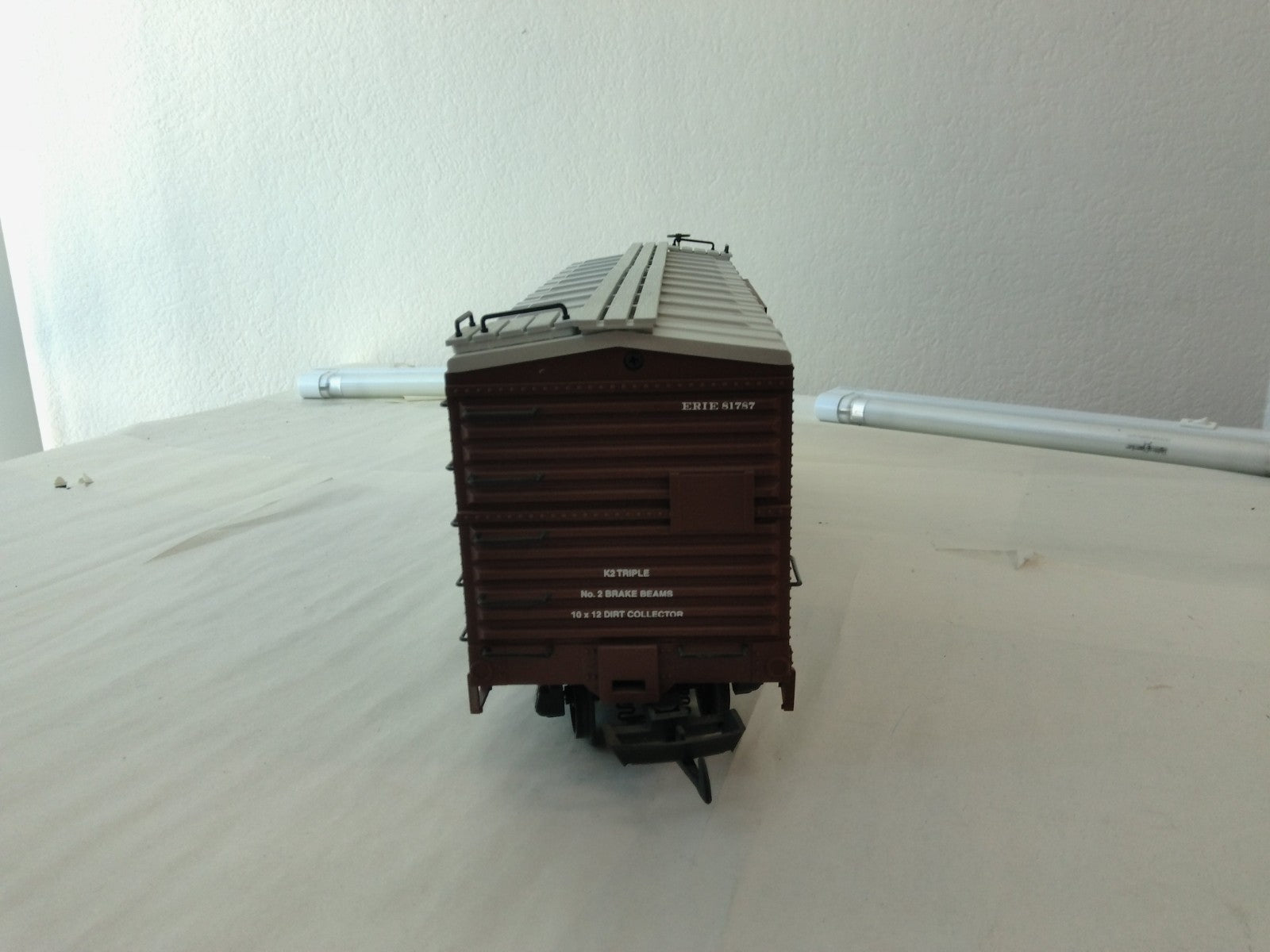 USA Trains R19109B G Scale Steel Box Car Erie #817876