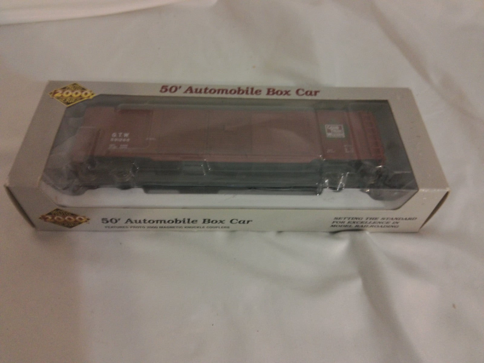 Walthers Proto 30329 - HO Scale 50' Automobile Boxcar, GTX #5912681