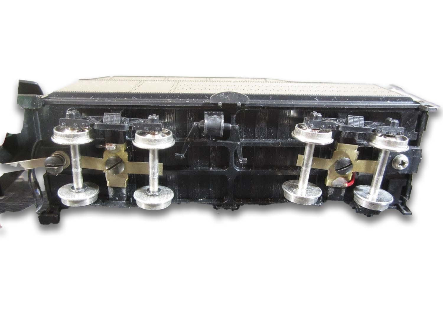 Athearn - Genesis, G9000 HO 2-8-2 Steam Locomotive, USRA Undecorated Road Pilot4