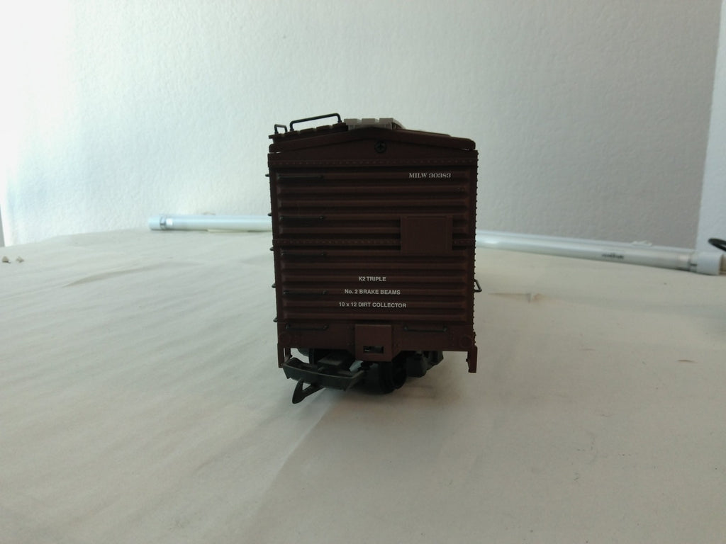 USA Trains R19106A G Scale Steel Box Car Milwaukee Road #303835