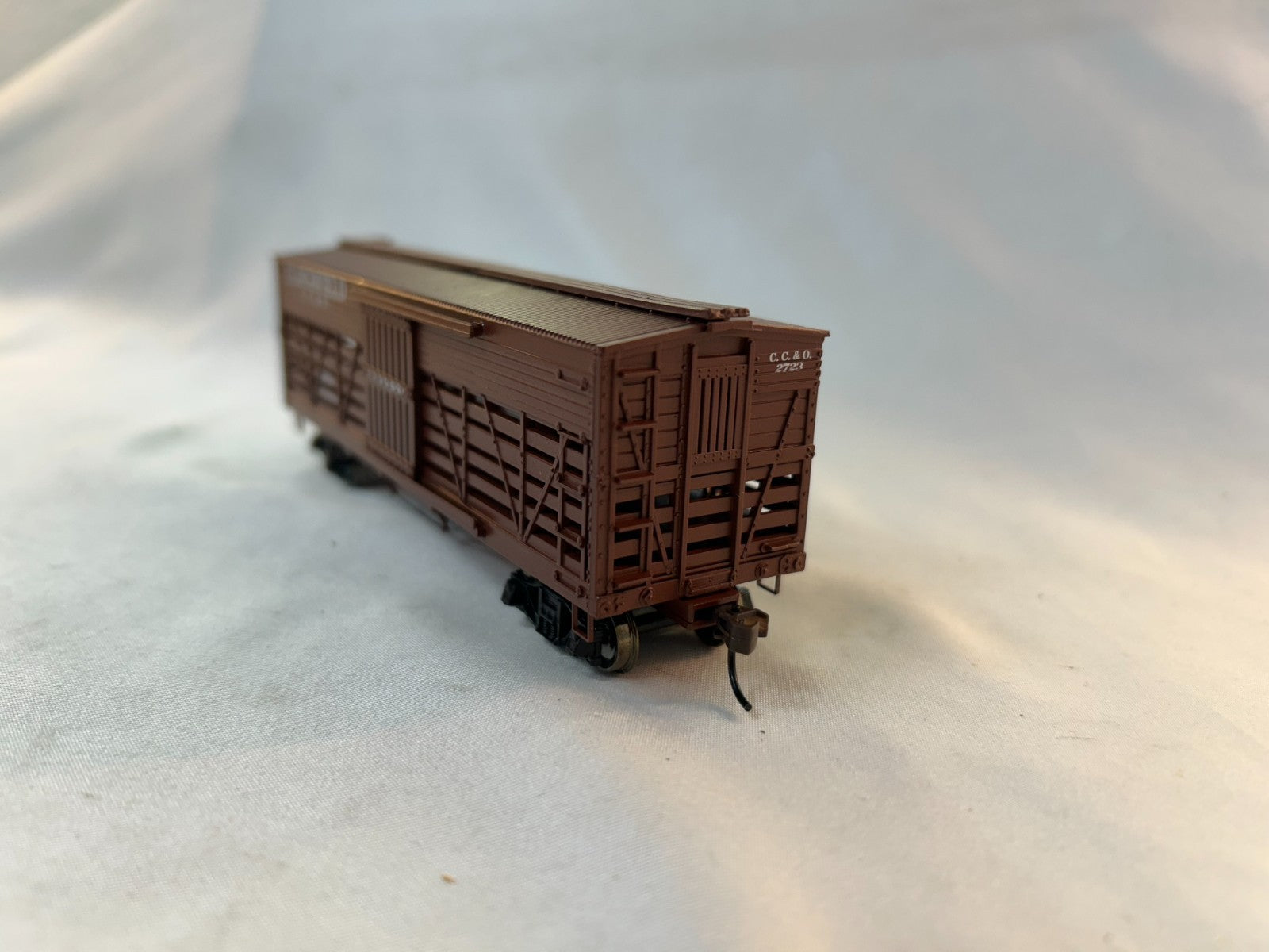 Roundhouse 84207 HO Scale 36' Stock Car, Clinchfield #27235