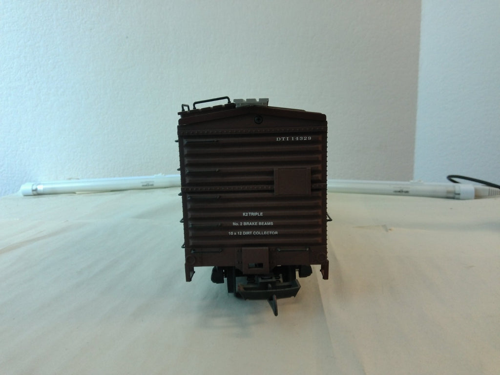 USA Trains R19111B G Scale Steel Box Car DT&I #143296