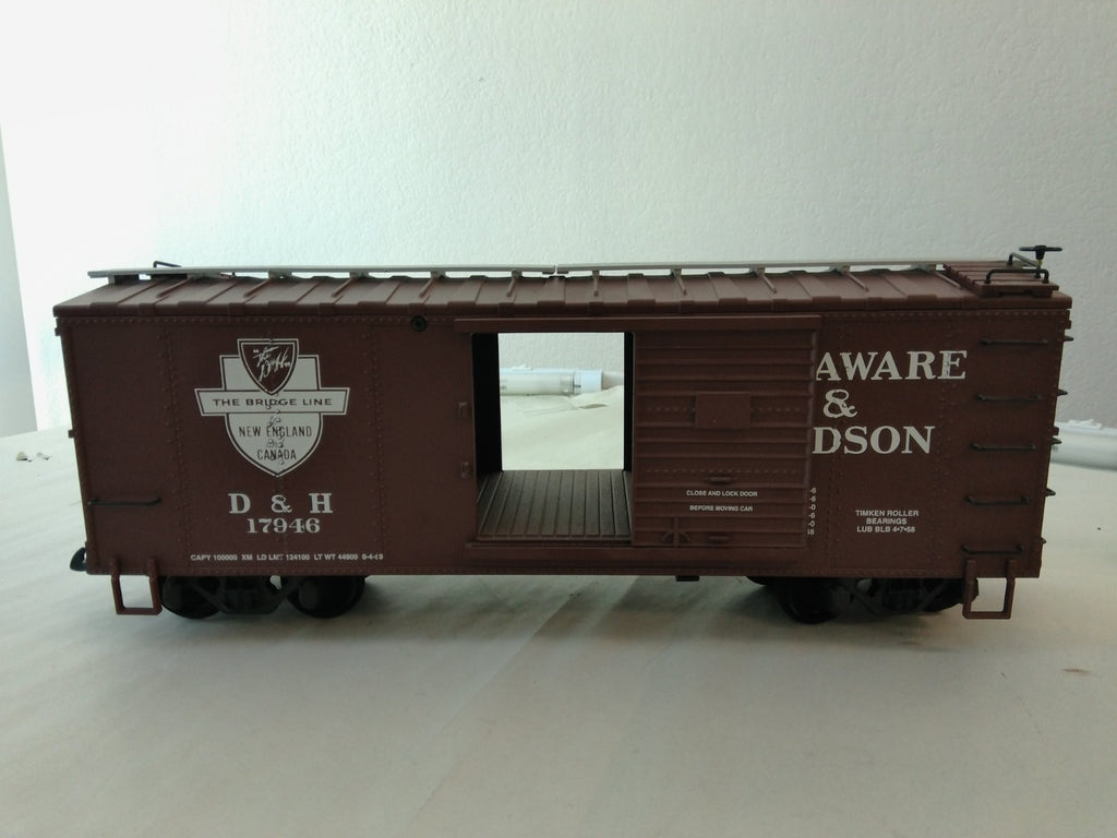 USA Trains R19107B G Scale Steel Box Car Delaware & Hudson #179461