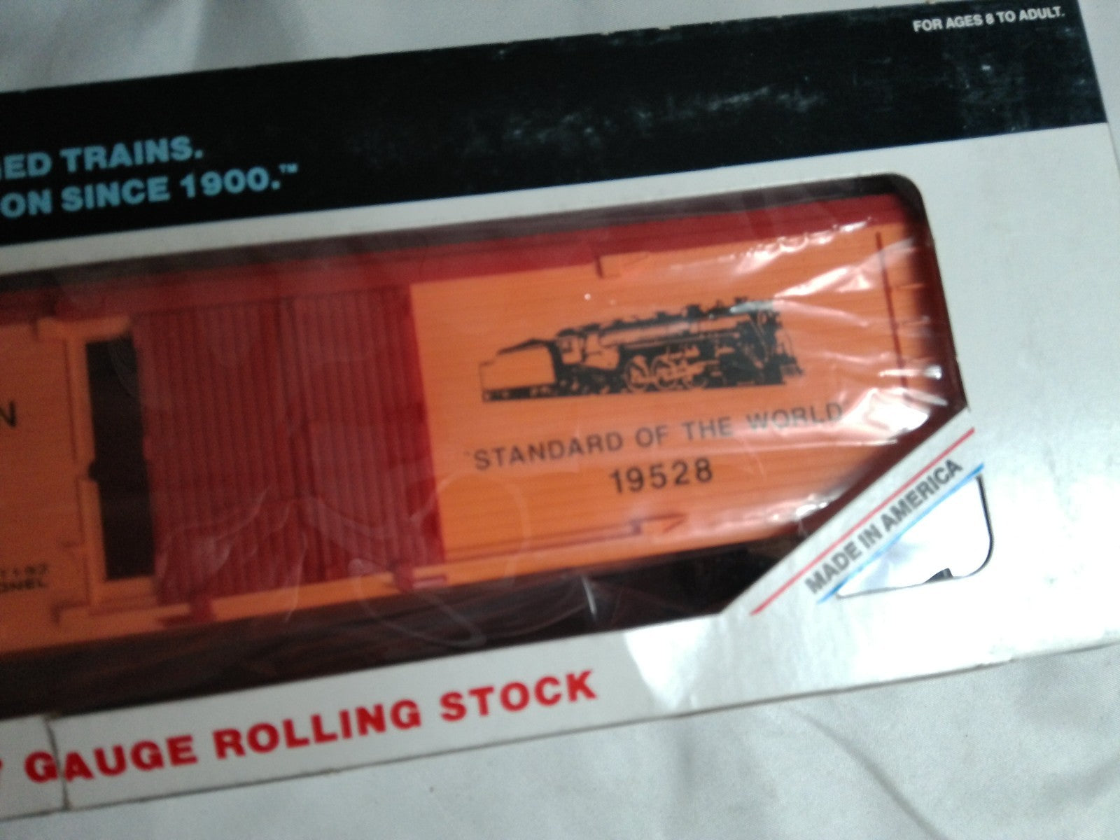 Lionel 19528 - O Scale J.L. Cowen Heritage Series Reefer Road2