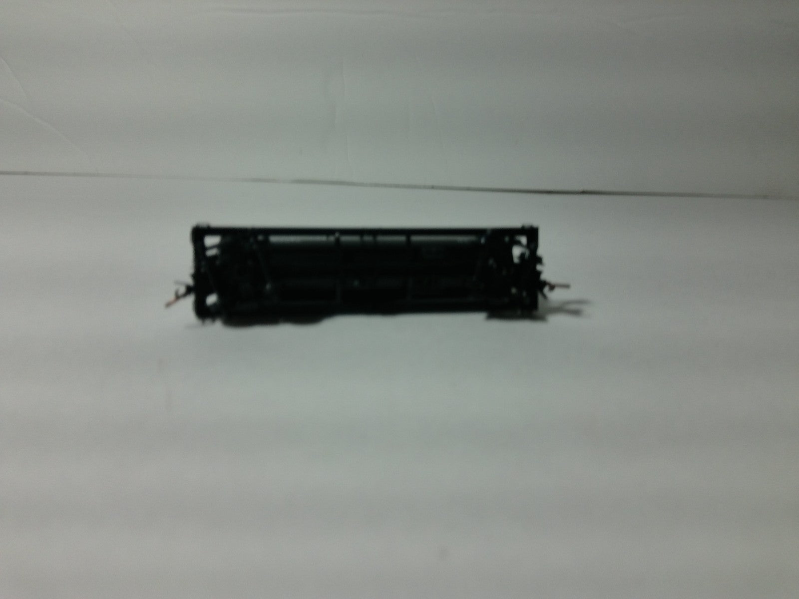 Micro Trains 65010 N Scale Atchison Topeka and Santa Fe #100823 Tanker6
