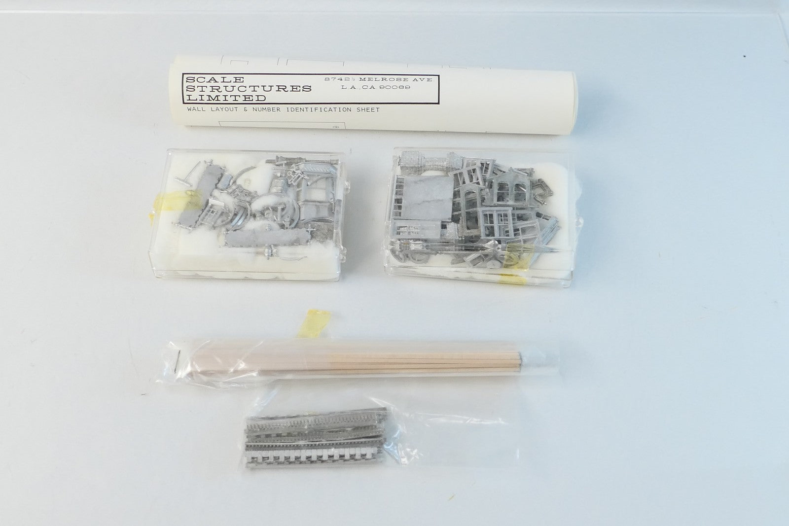 Victorian Station K-115 HO Scale Structure Craftsman type Kit5