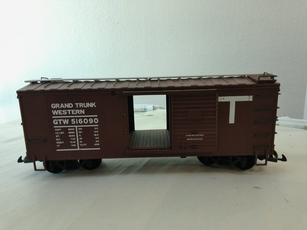USA Trains R19110B G Scale Steel Box Car Erie #817871