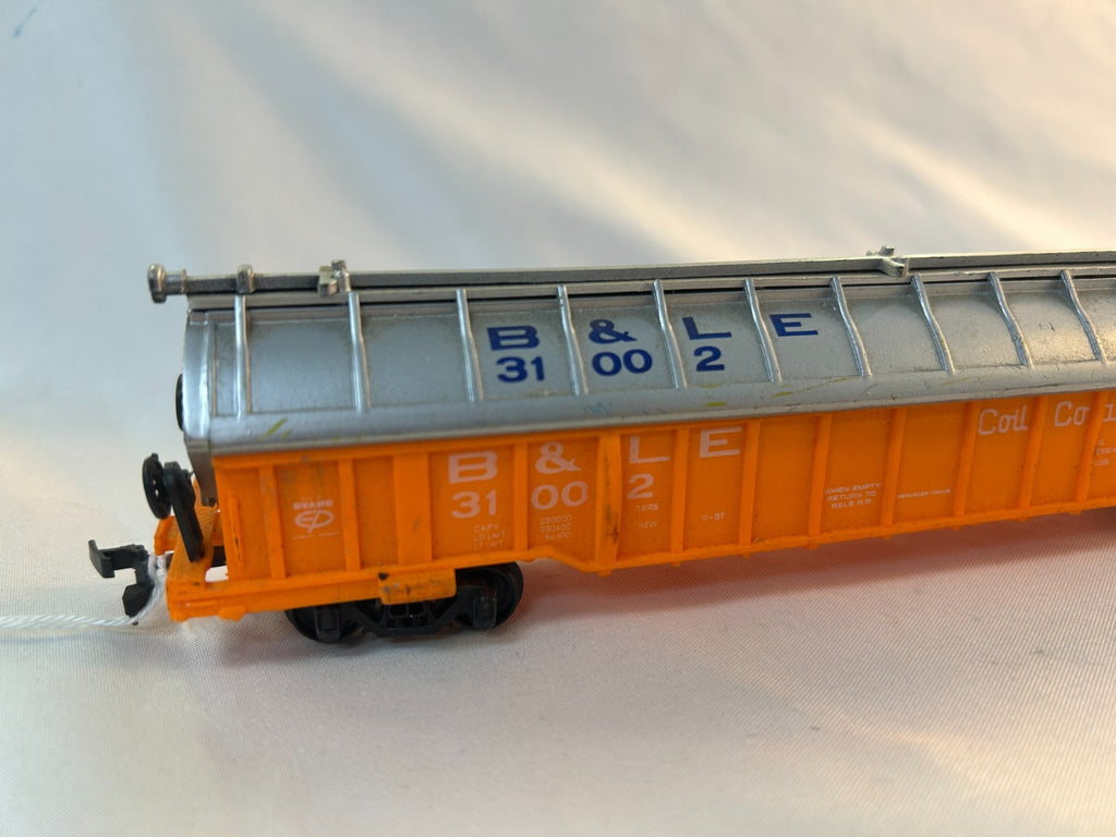 Bachmann 1224 HO Scale 57' Covered Coil Car, B&LE #31002 (No Box)1