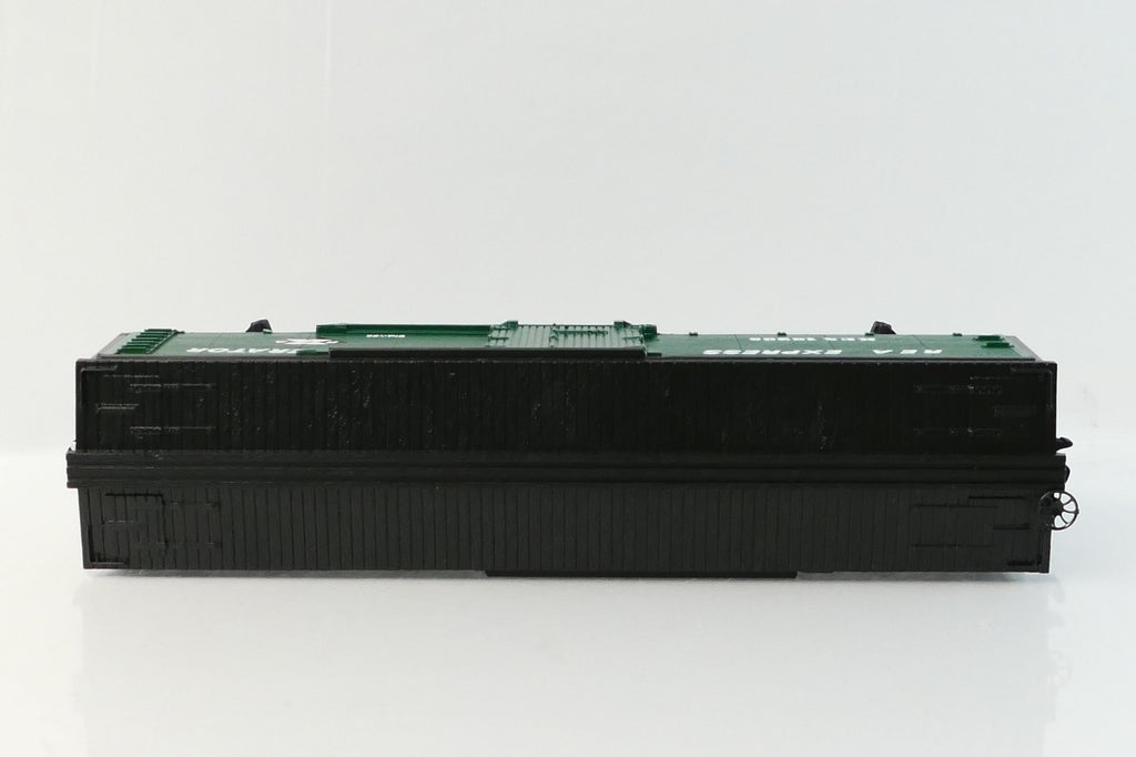 Lionel 16235 O Scale Railway Express Agency Reefer Rolling Stock4