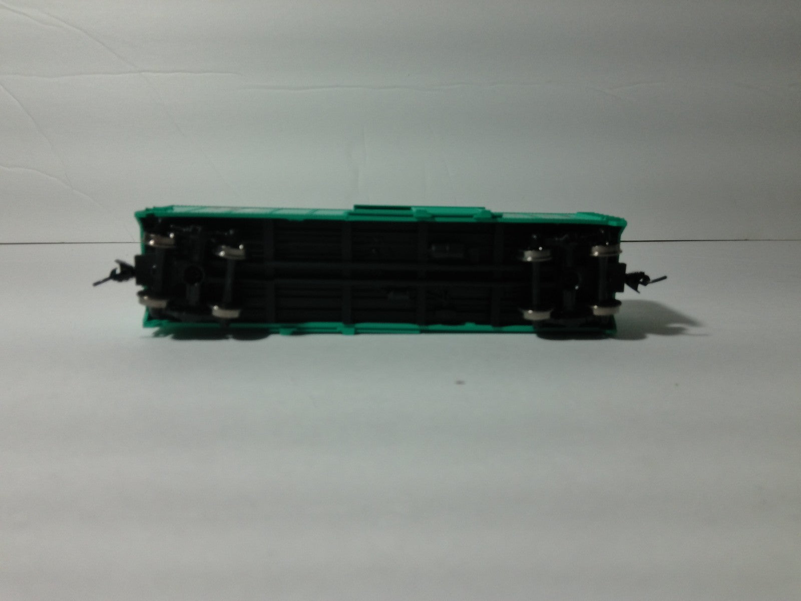 Walthers 910-1506 HO Scale Steel Boxcar W Dreadnaught Ends Great Northern #274717