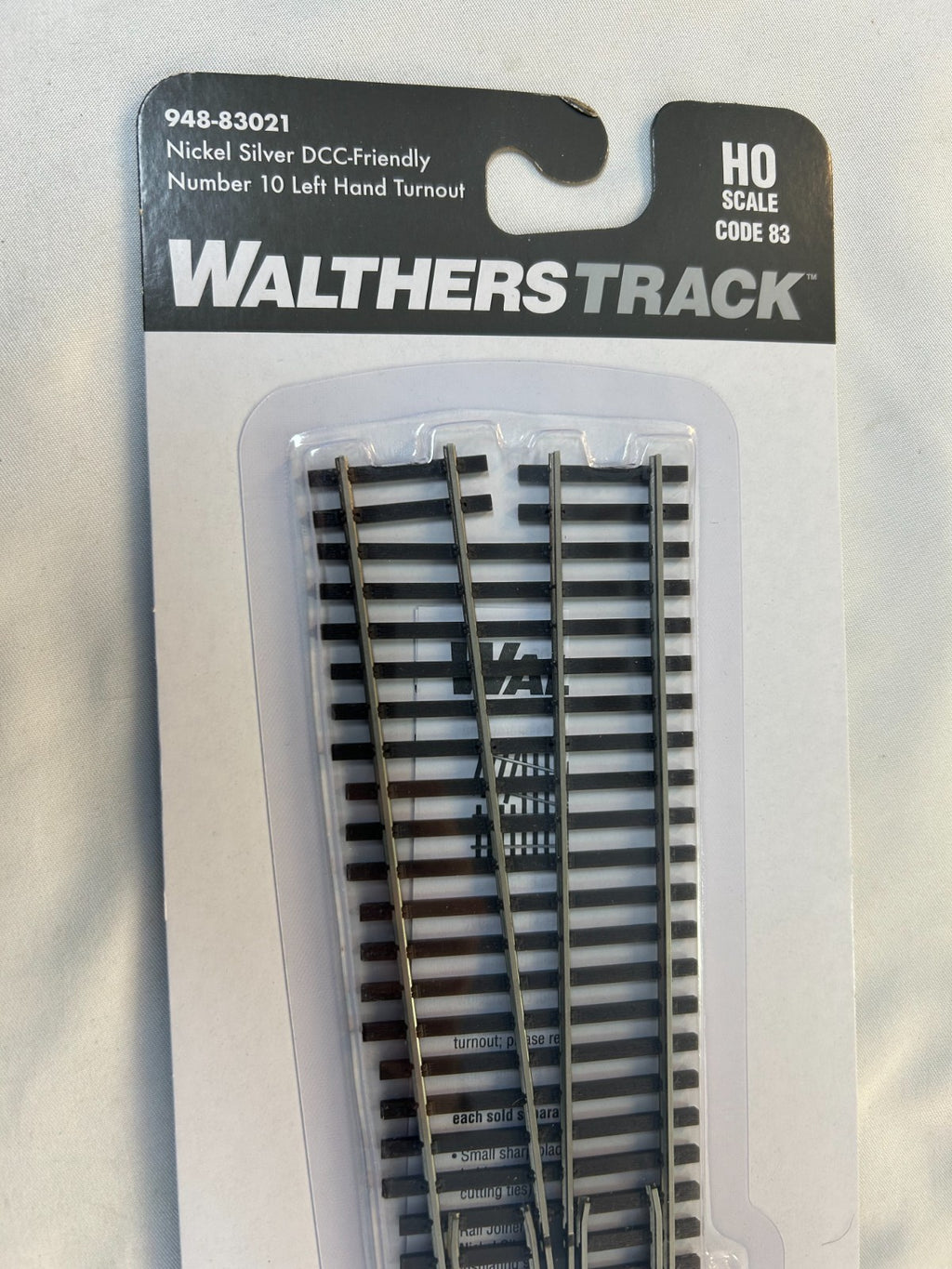Walthers Track 948-83021 HO Scale Code 83 Number 10 Left Hand Turnout1