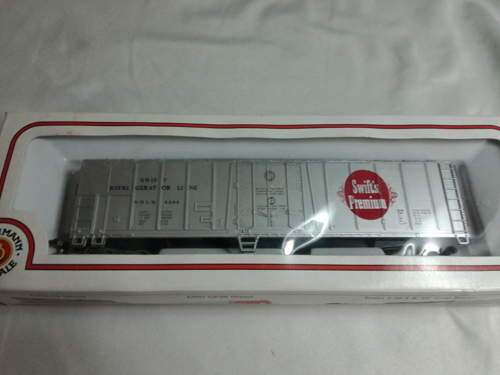 Bachmann HO Scale Swift's Refrigerator Line SRLX Reefer Boxcar #4244 NIB1