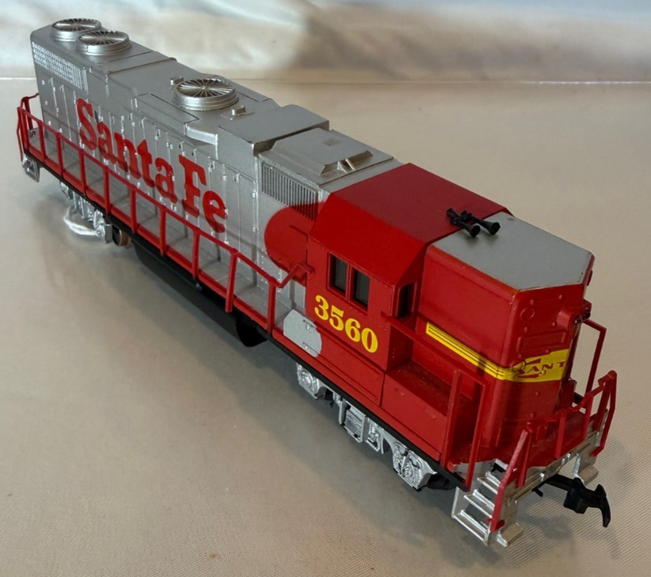 HO Scale Life Like Santa Fe #3560 Diesel Engine Locomotive2