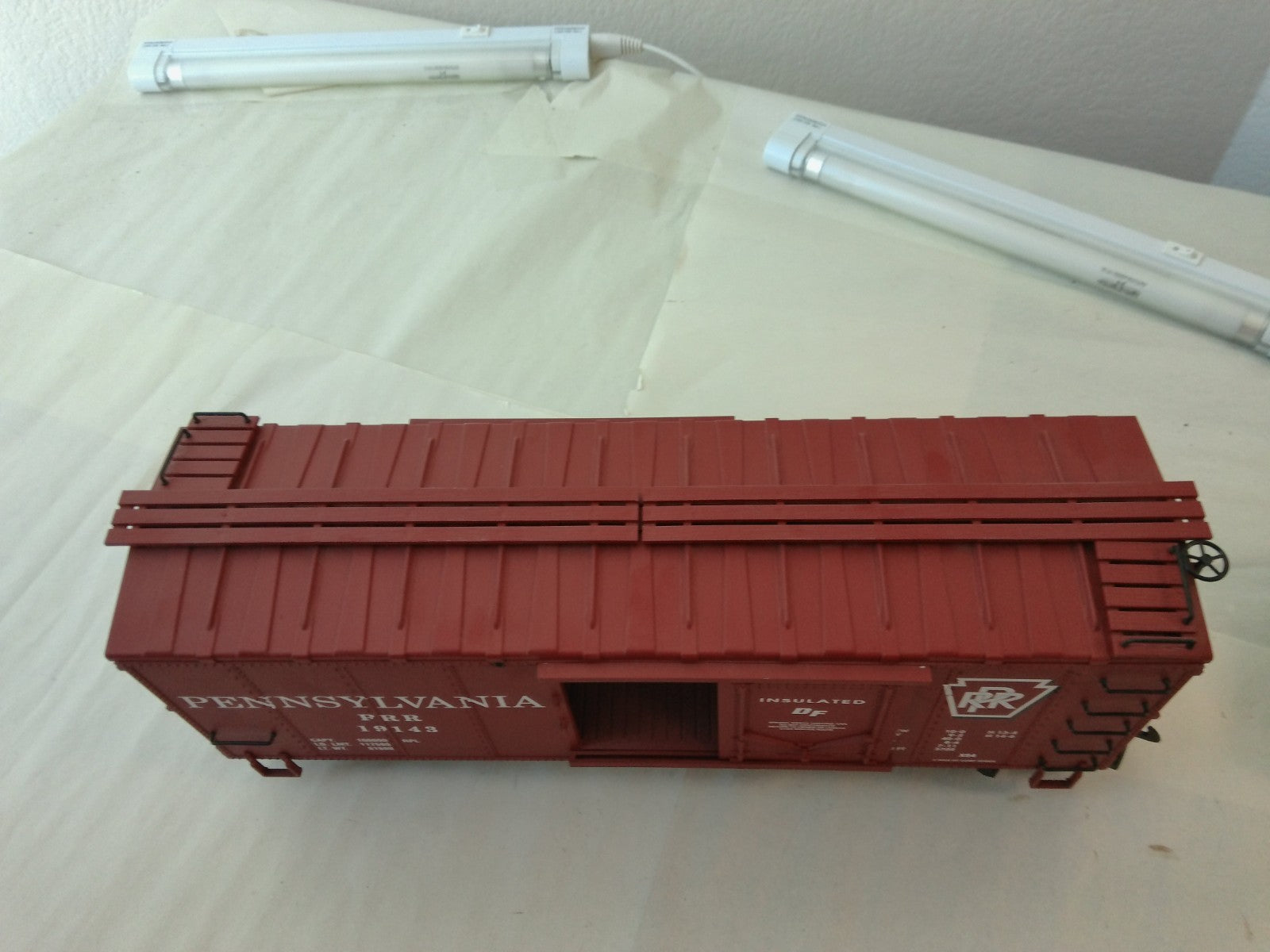 USA Trains R19062D G Scale Steel Box Car Pennsylvania #191434