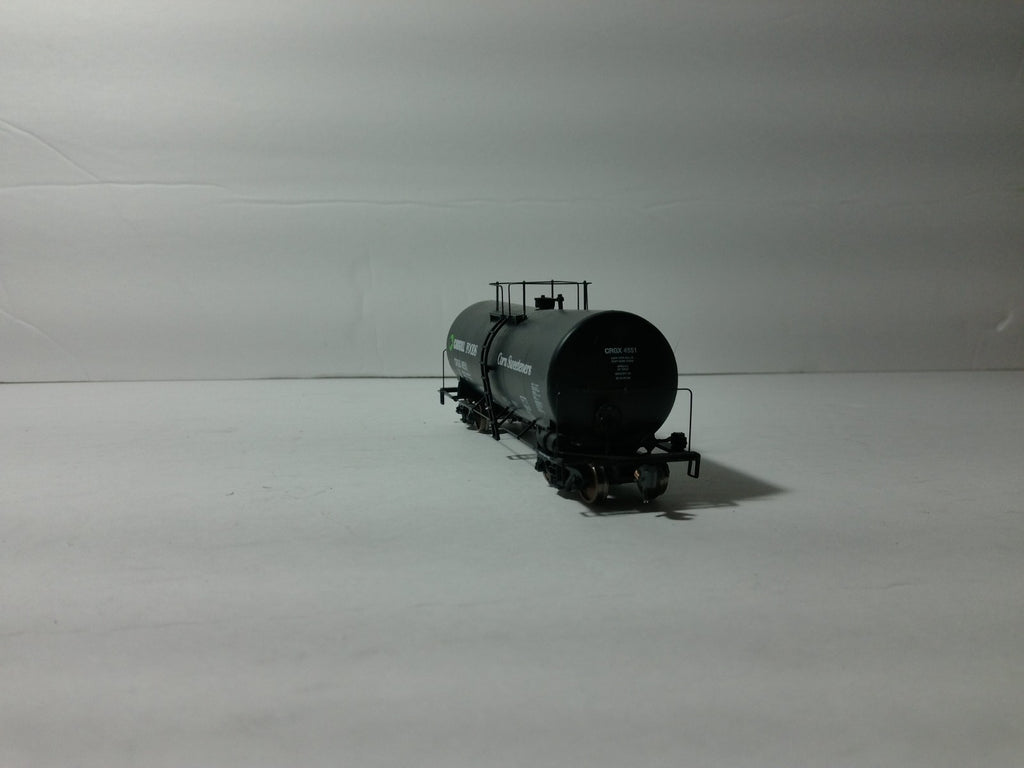 Walthers 920-100104 HO Scale Funnel-Flow Tank Car Cargill #45415