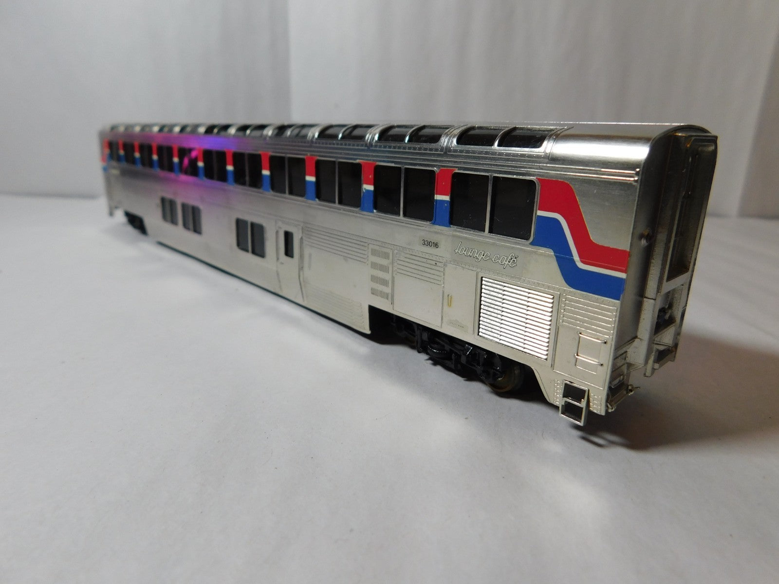 PFM Samhongsa PH III LC HO Scale Amtrak Superliner, Lounge Cafe #33020 BRASS2