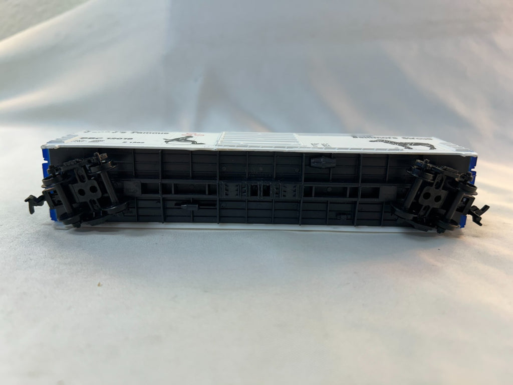 Bevbel Corp. 12018 HO Scale 50' Evans Zebras Boxcar, Baltimore Circus #120185