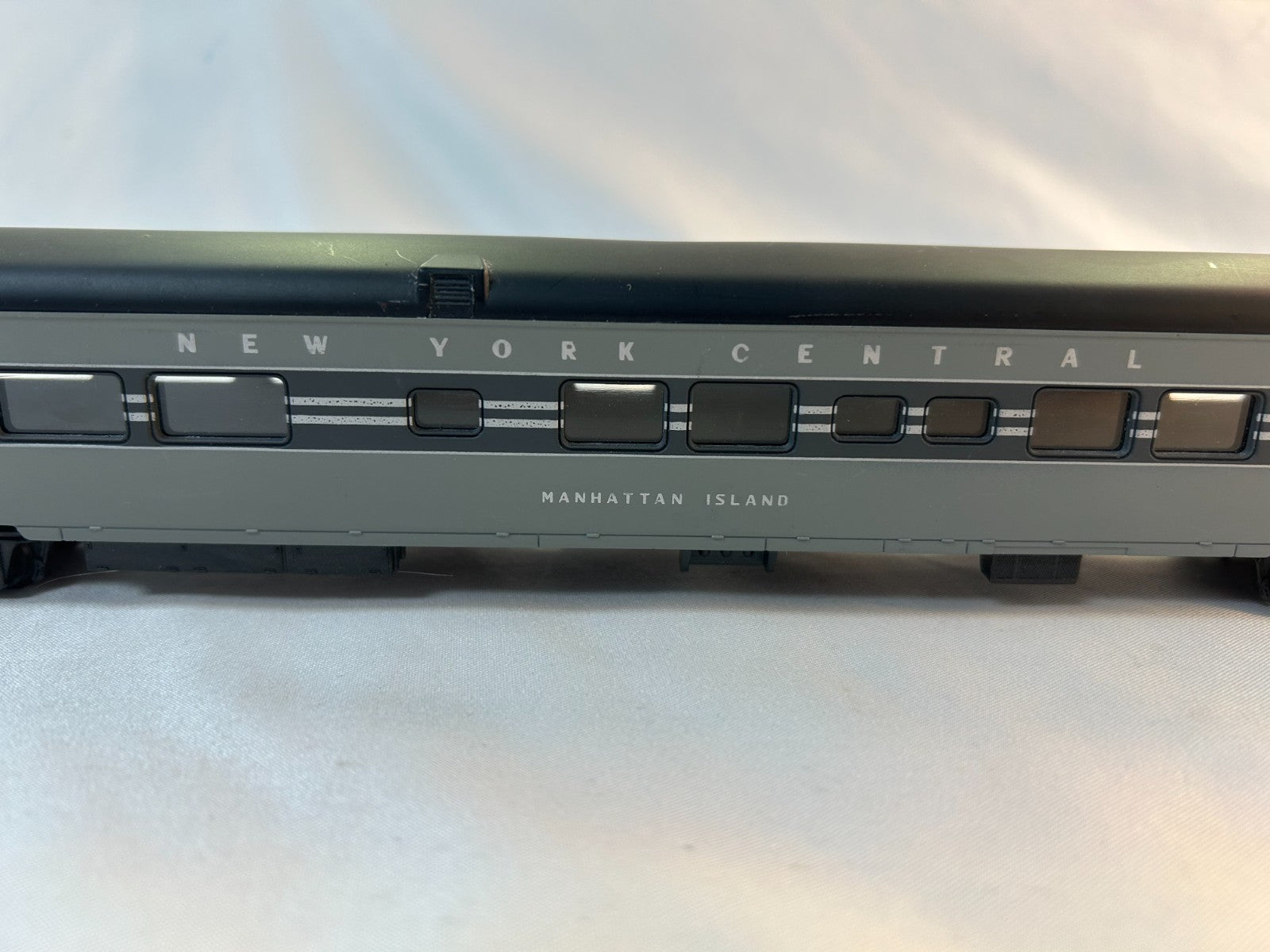 Rivarossi HO Scale New York Central 2 Car Set Duplex Sleeper and Passenger Coach5
