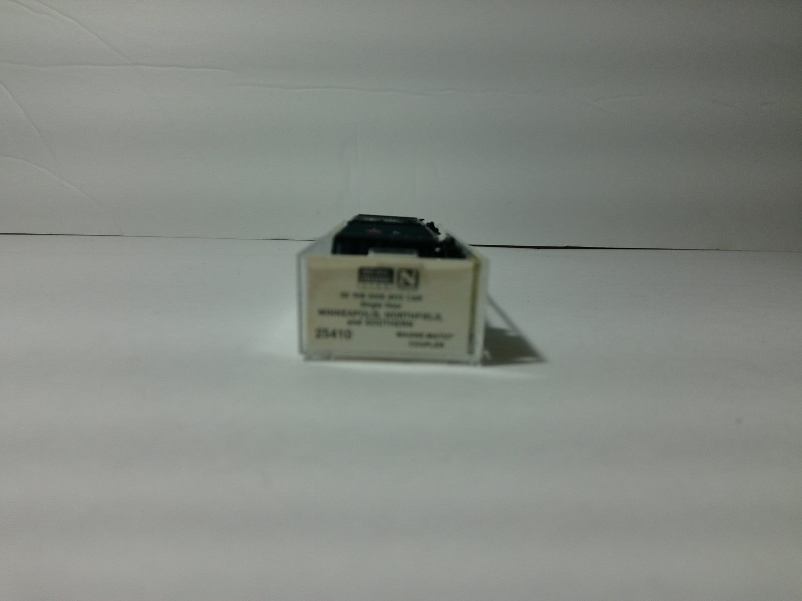 Micro Trains 25410 N Scale MNS #49754 Boxcar2
