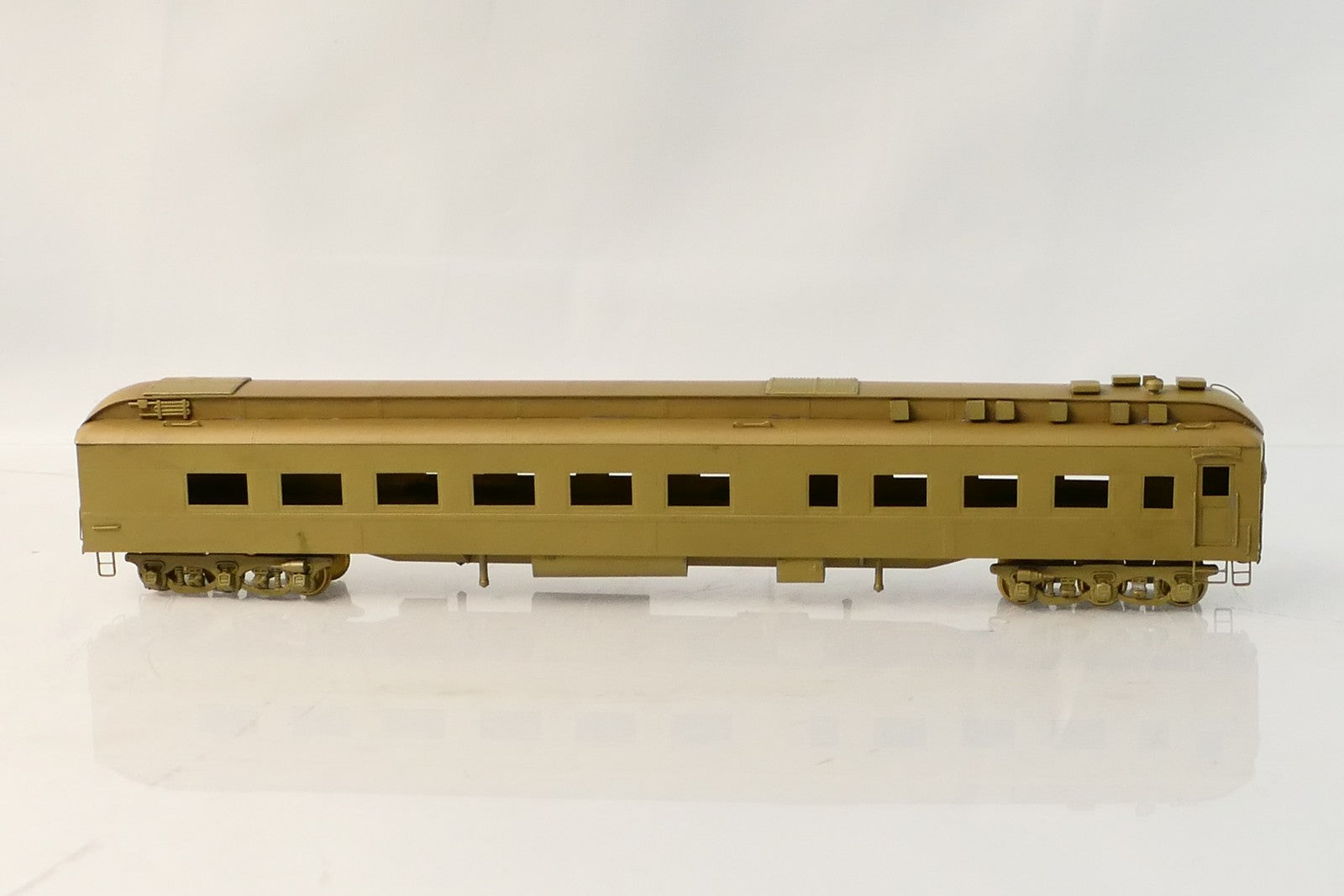 Hallmark Brass HO Scale Passenger Diner Car Unpainted1