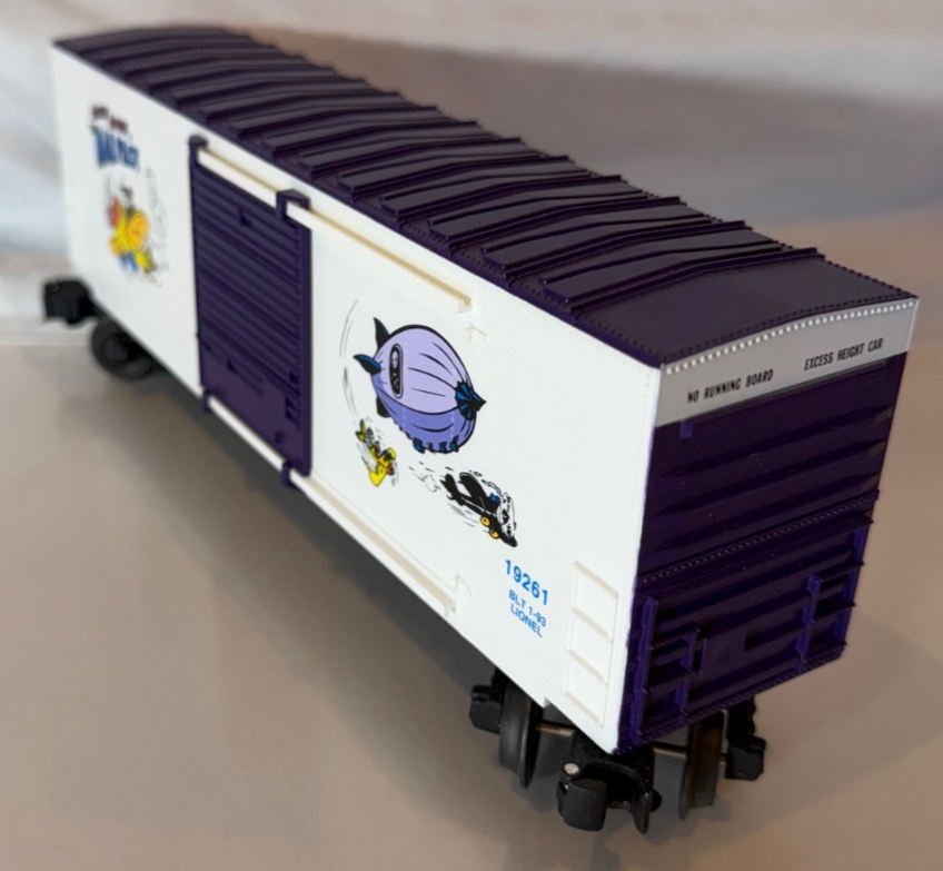 Lionel 19261 - O Scale Perils of Mickey Hi-Cube Boxcar3