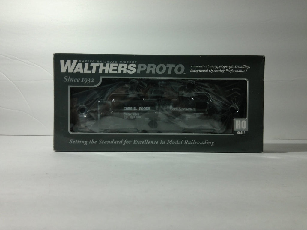 Walthers 920-100103 HO Scale Funnel-Flow Tank Car Cargill #45512