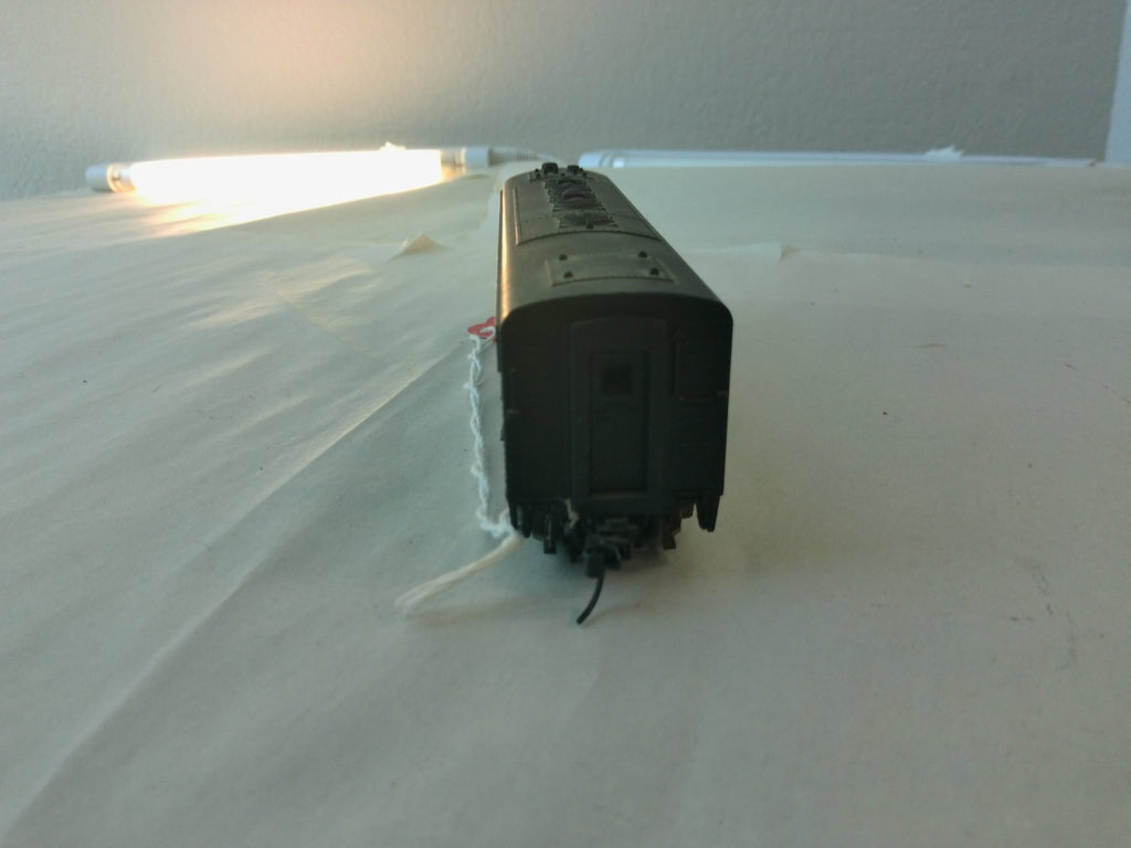 HO Dummy B Unit Locomotive SPMW #8204 (NO BOX)3