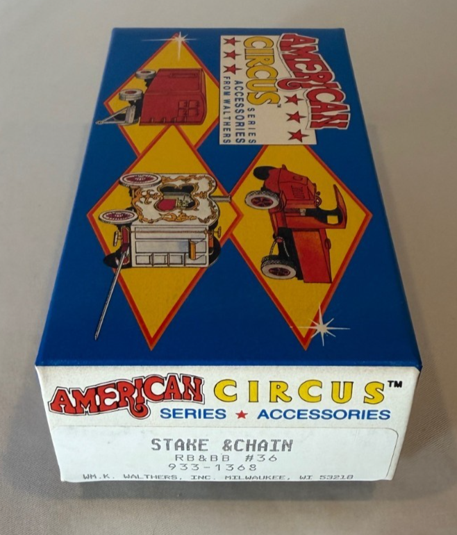 Walthers 933-1368 - The Great Circus Train Stake & Chain Wagon2