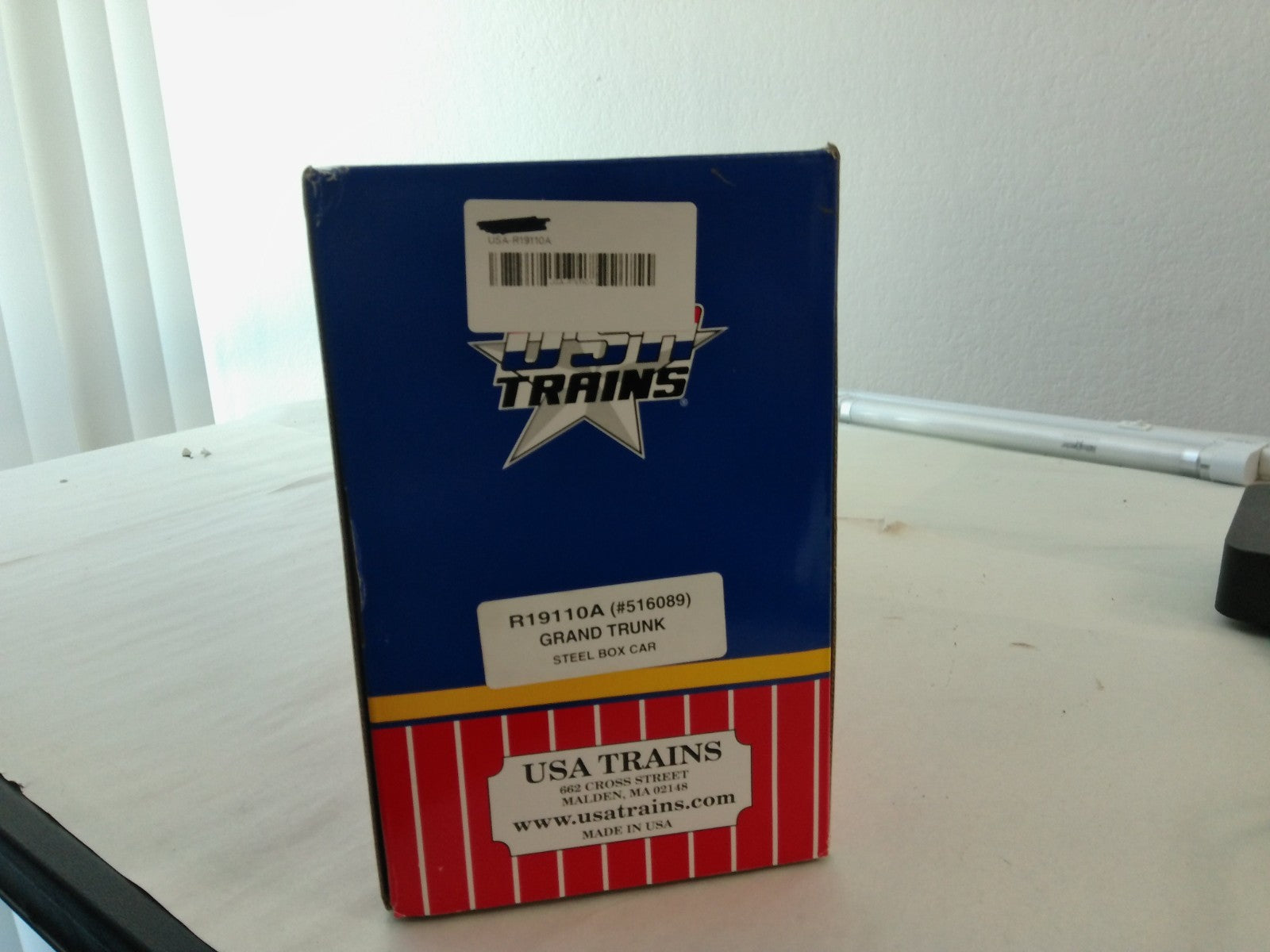 USA Trains R19110A G Scale Steel Box Car Grand Trunk #5160893