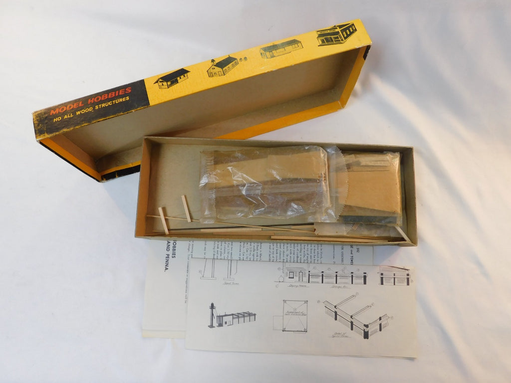 Model Hobbies 592 HO Scale Wood Sand House Kit0