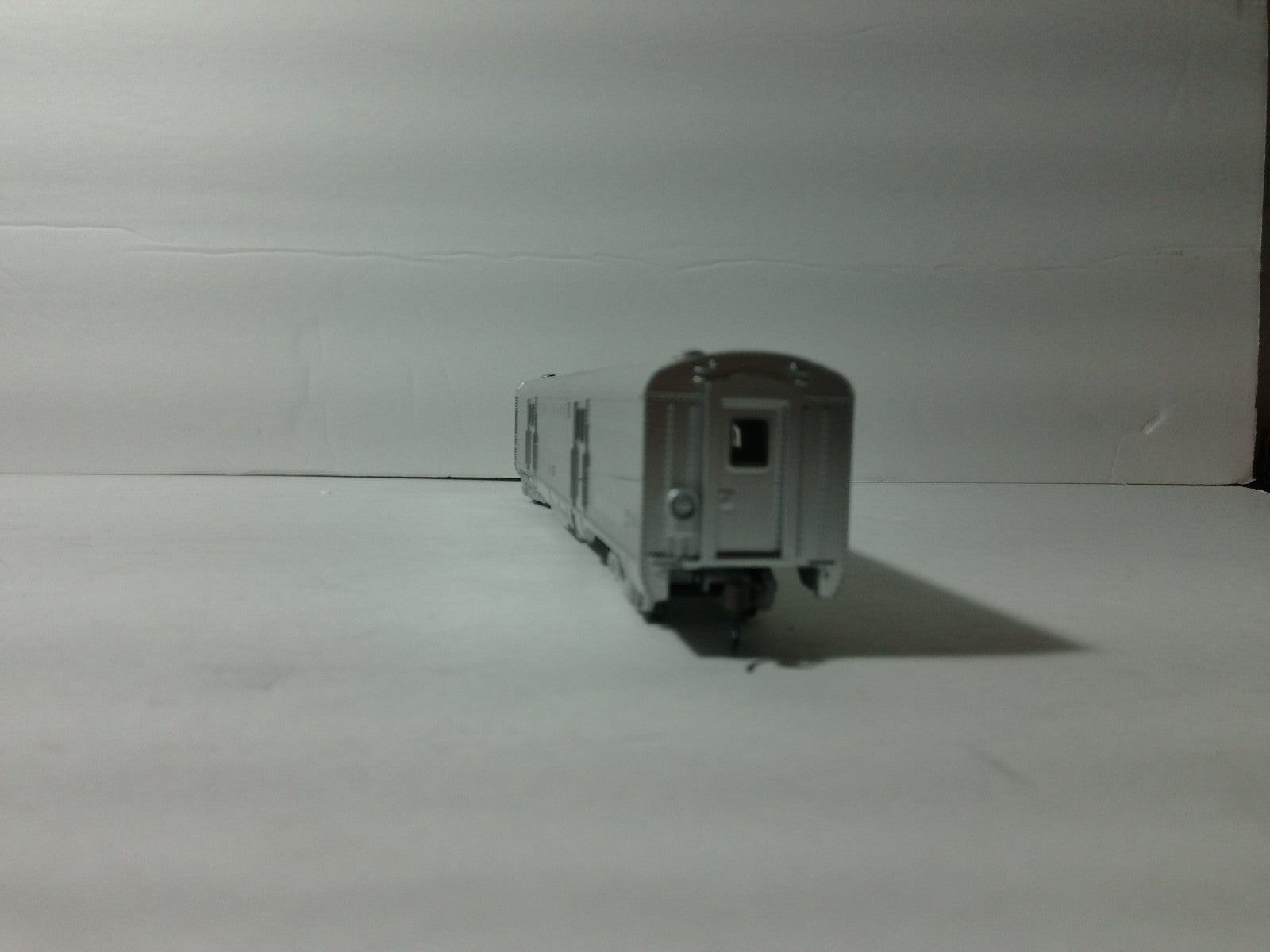 Athearn 7924 HO Scale Rock Island Streamline Passenger Coach #3015