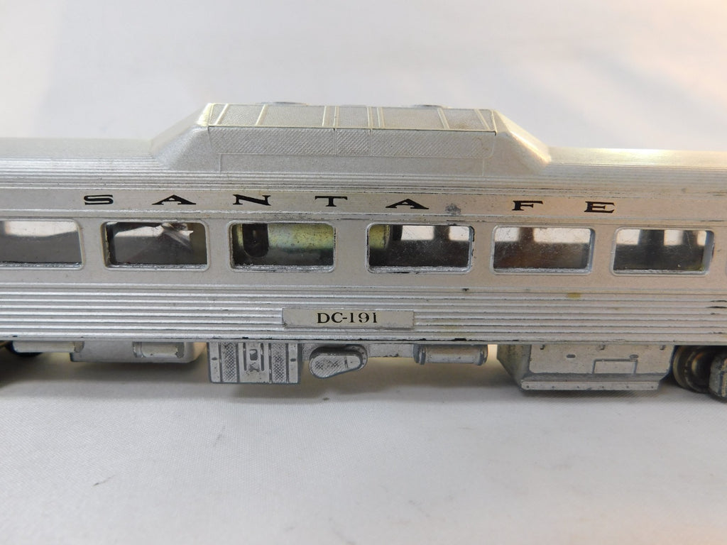 Athearn DC-191 HO Scale Locomotive, Santa Fe Coach3