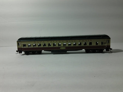 Athearn 8502 HO Scale Napa Valley RR Coach Car Zinfandel #10140