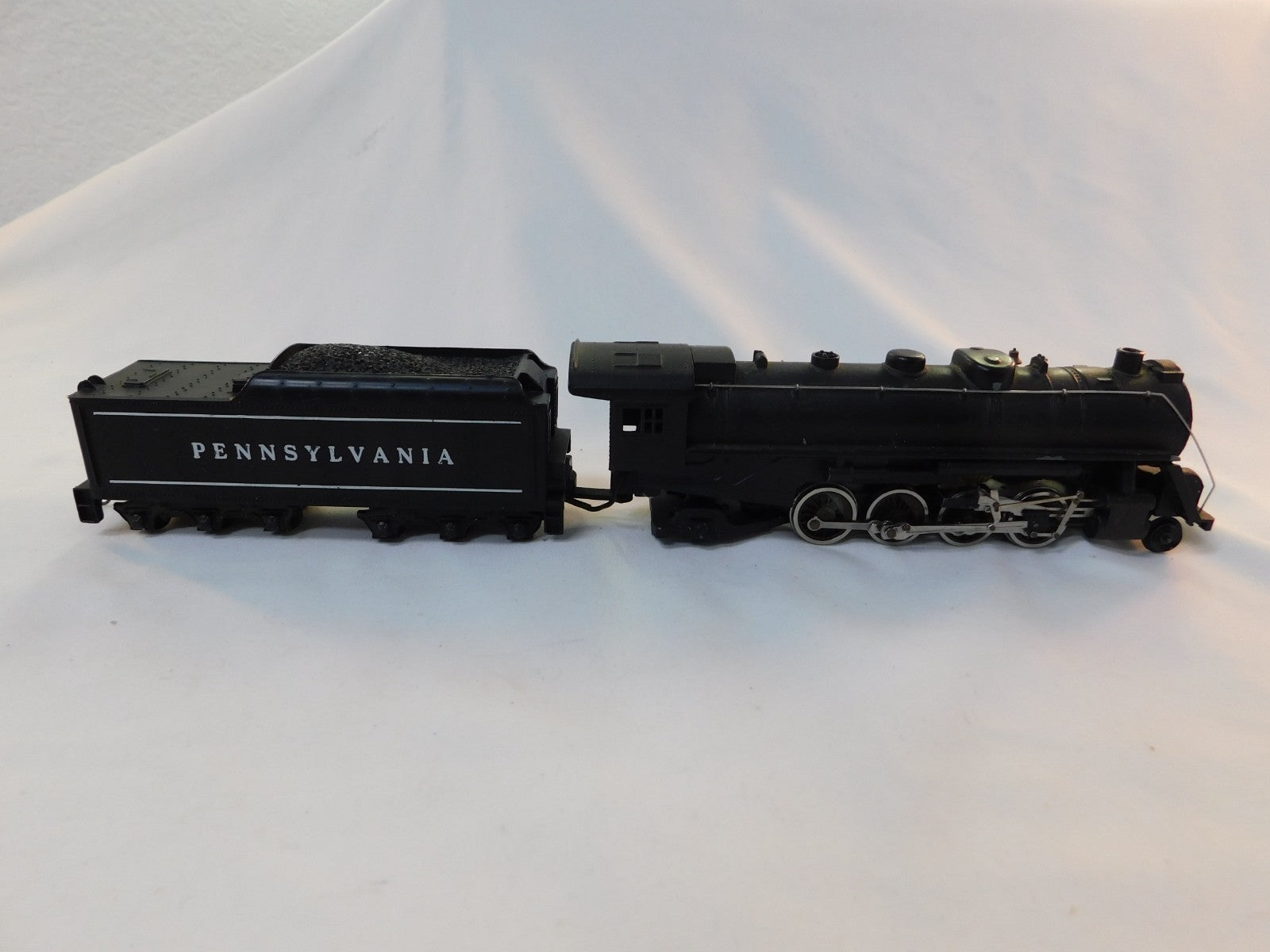 Mantua 348020 HO Scale 2-8-2 Mikado Steam Locomotive & Tender, Pennsylvania0