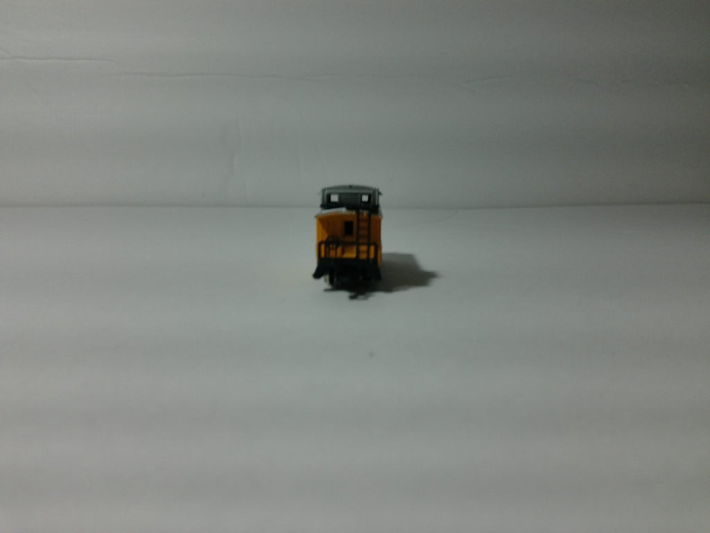 Model Power 3294 N Scale Caboose Chessie System C&O #33583