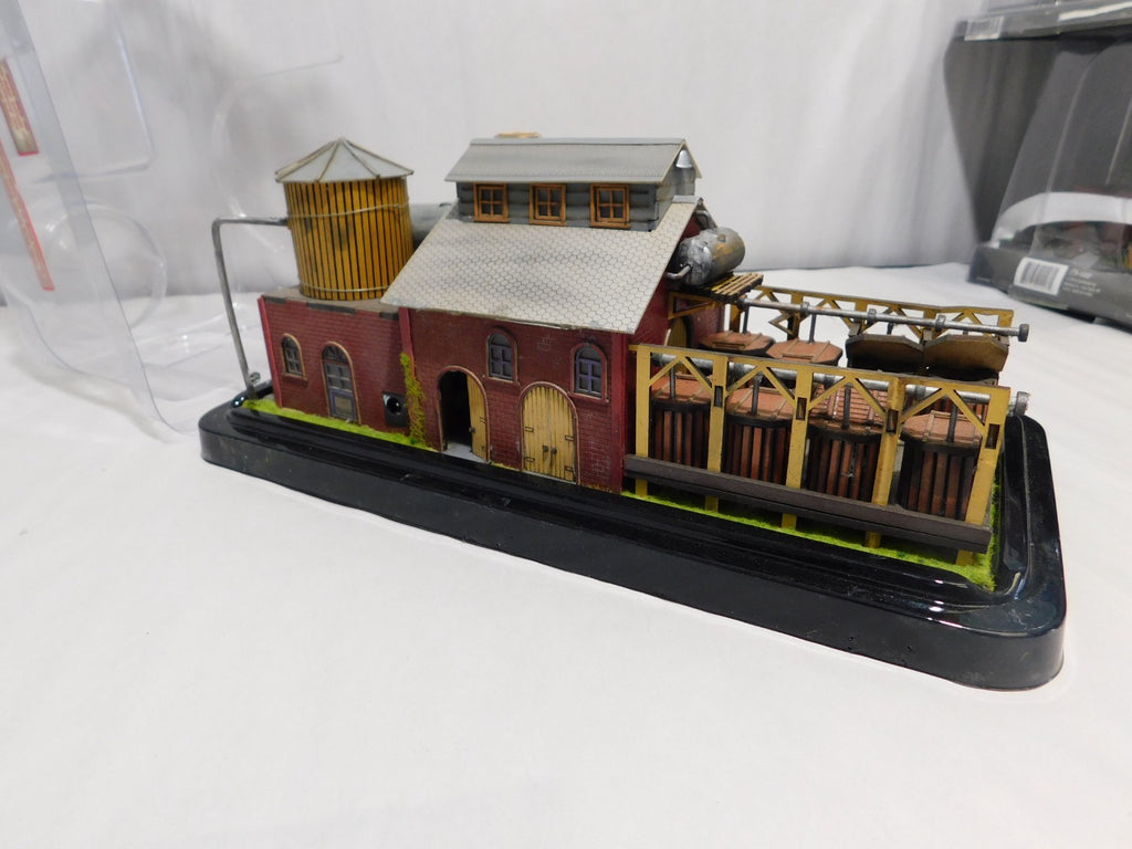 Menards Gold Line Collection 279-5003 HO Scale Herman's Sauerkraut Factory 3