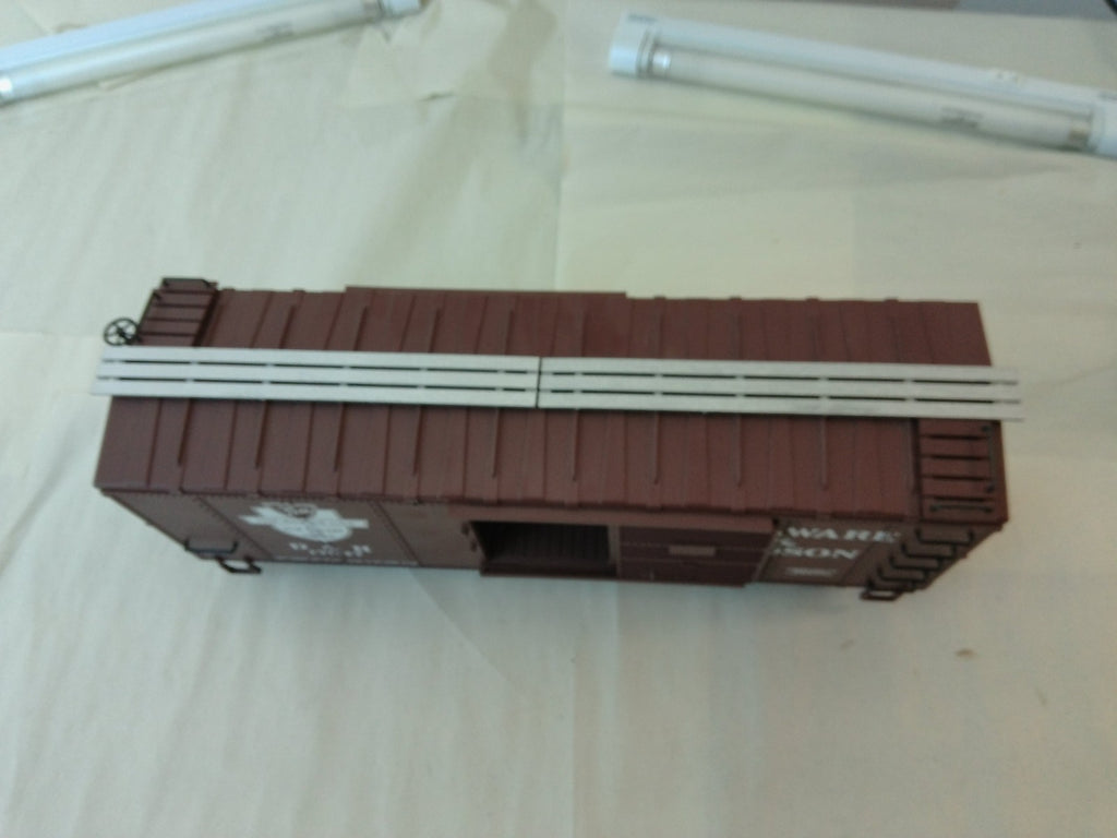 USA Trains R19107C G Scale Steel Box Car Delaware & Hudson #179474