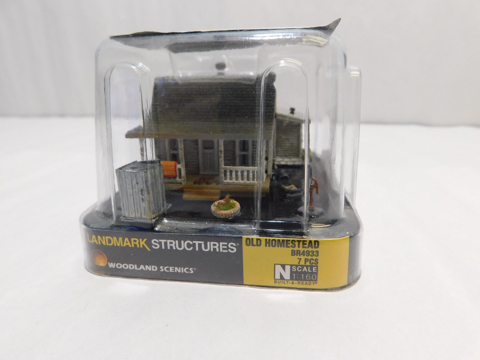 Woodland Scenics BR4933 N Scale Structure, Old Homestead1