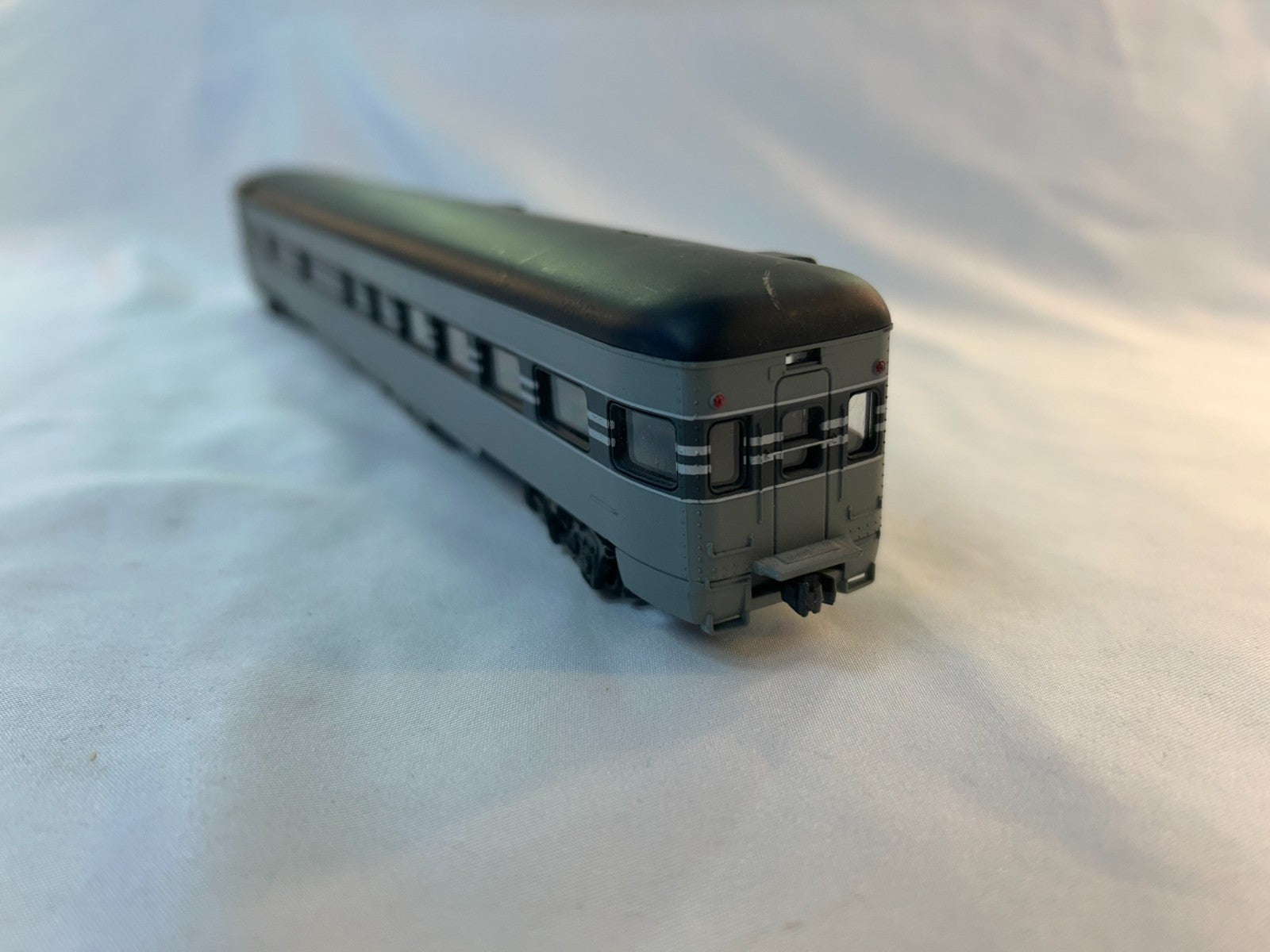 Rivarossi HO Scale New York Central 2 Car Set Duplex Sleeper and Passenger Coach3