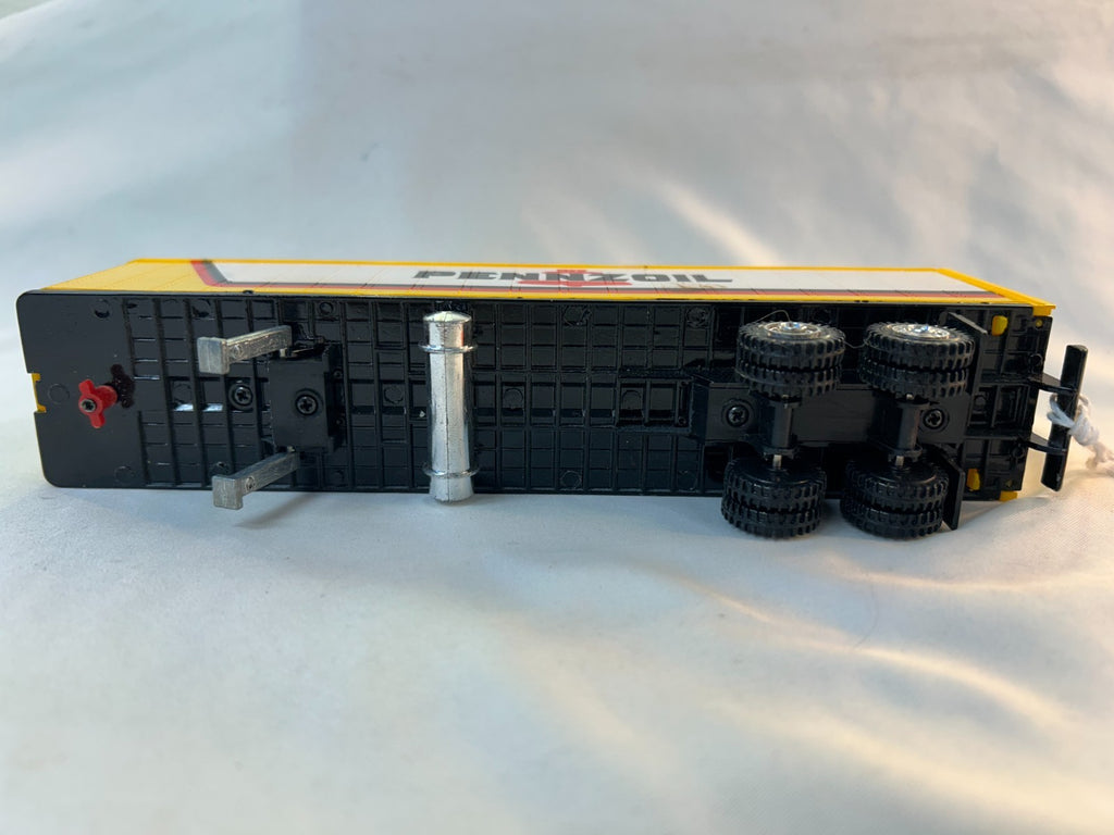 Unknown Brand O Scale Yellow Trailer, Pennzoil3