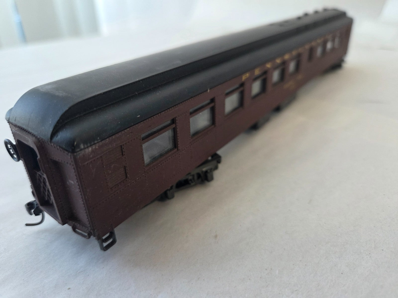Associated Hobby #6373 HO Scale Passenger Car "Dining Car W/ Interior & Lights"4
